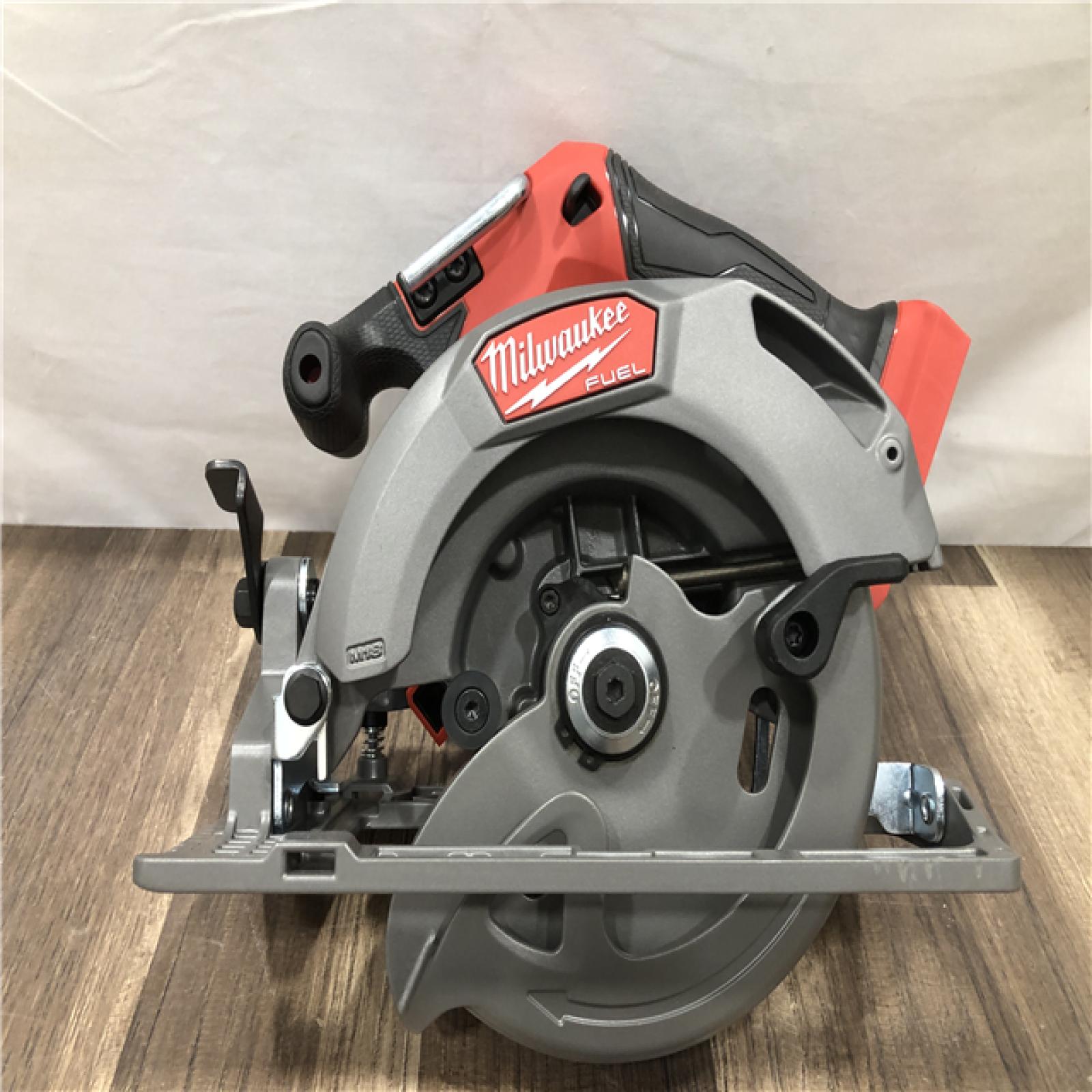 AS-IS Milwaukee FUEL 18V Lithium-Ion Brushless Cordless 6-1/2 in. Circular Saw (Tool-Only)