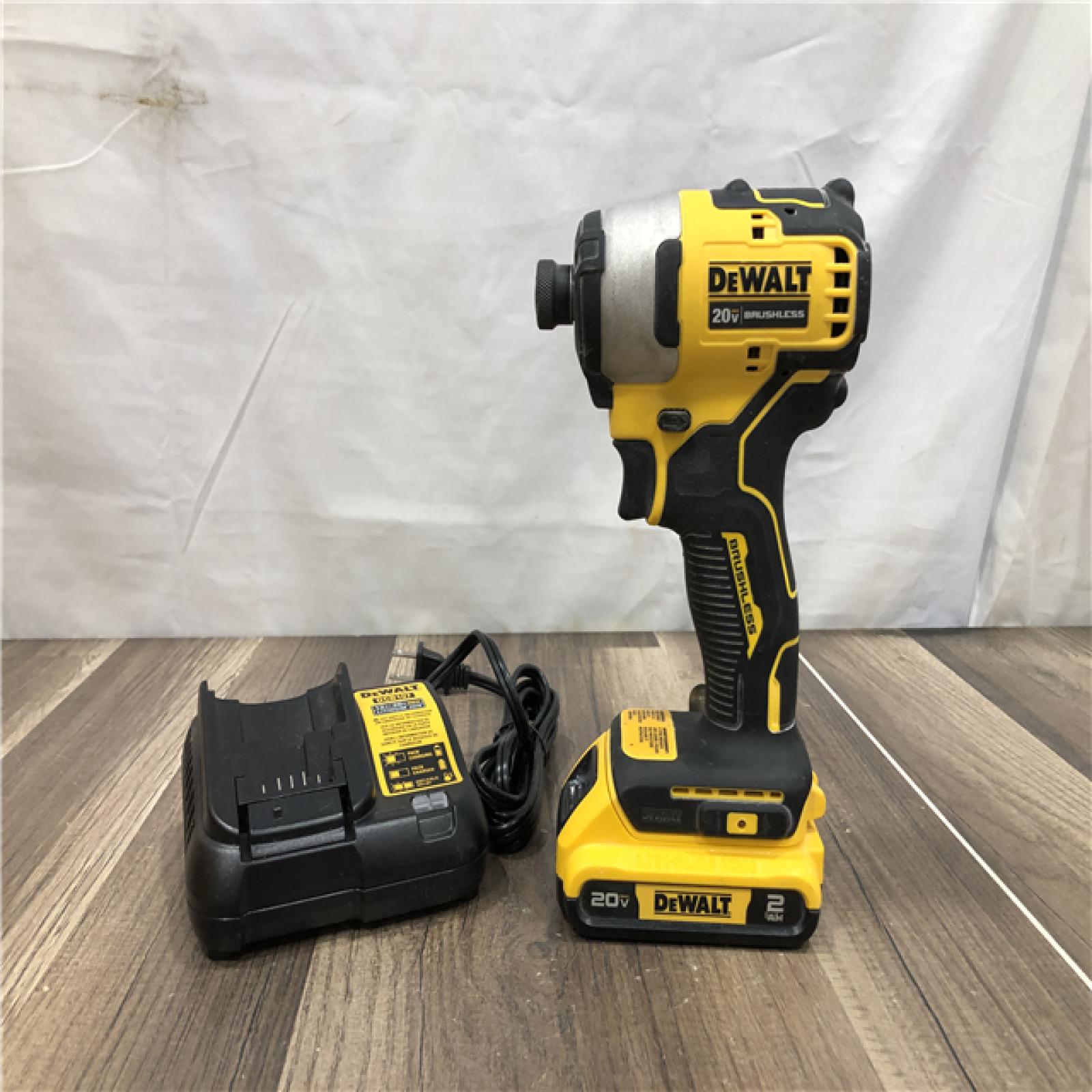 AS-IS DEWALT Atomic 20V Max Lithium-Ion Brushless Cordless Compact 1/4 in. Impact Driver Kit
