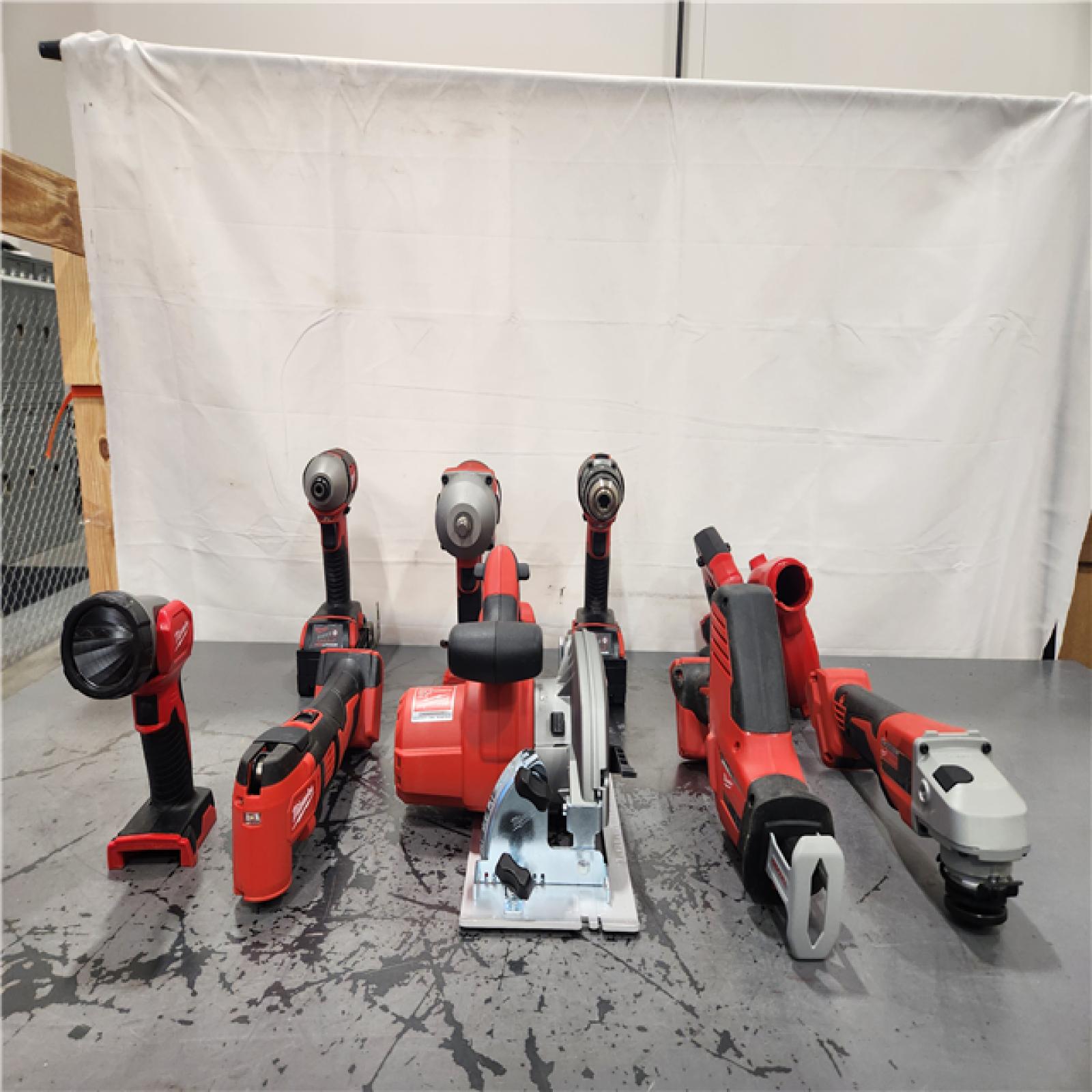 AS-IS- Milwaukee 18-Volt Lithium-Ion Cordless (9-Tool) Combo Kit