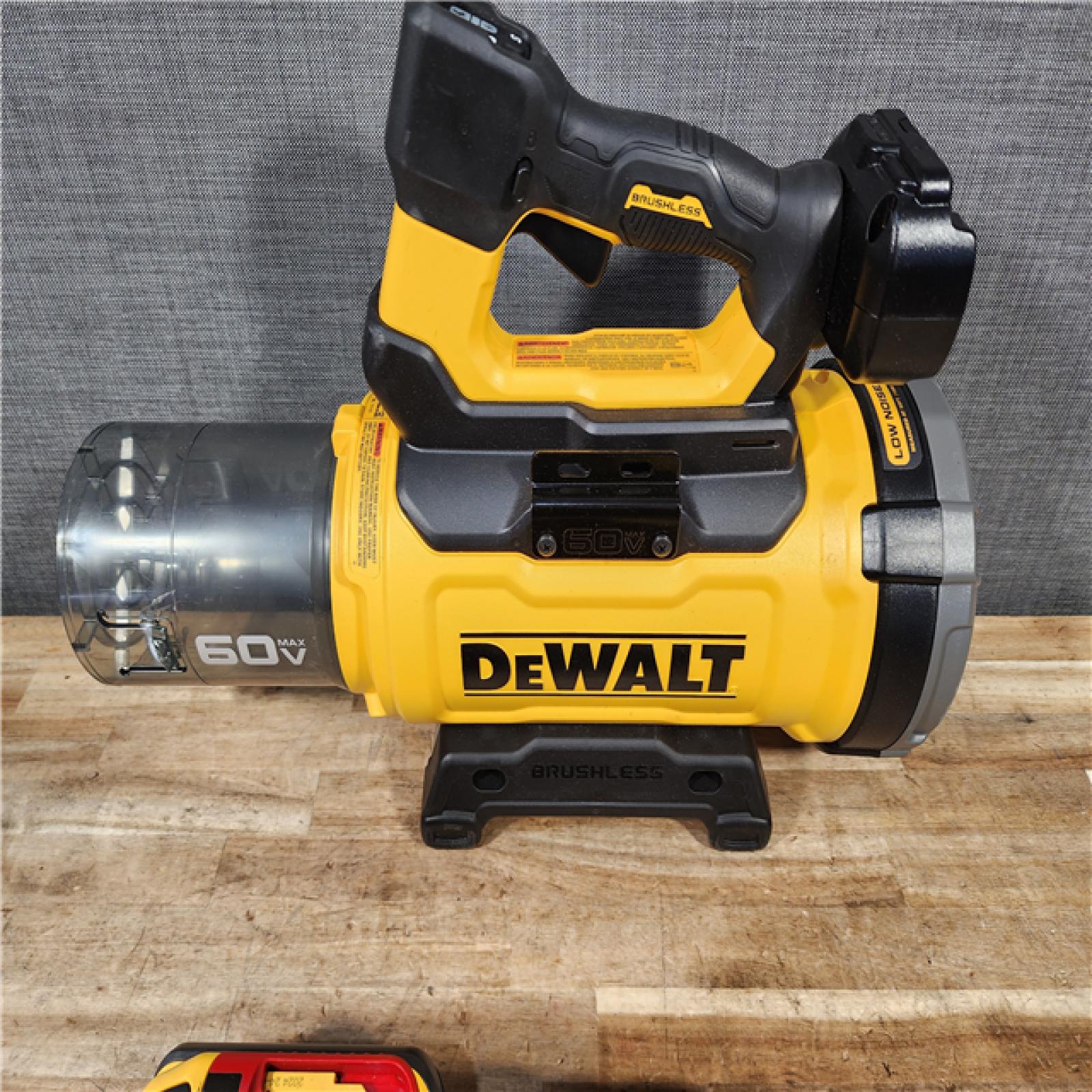 HOUSTON LOCATION - AS - IS DEWALT FLEXVOLT 60V MAX 160 MPH 760 CFM Brushless Cordless Axial Blower Kit