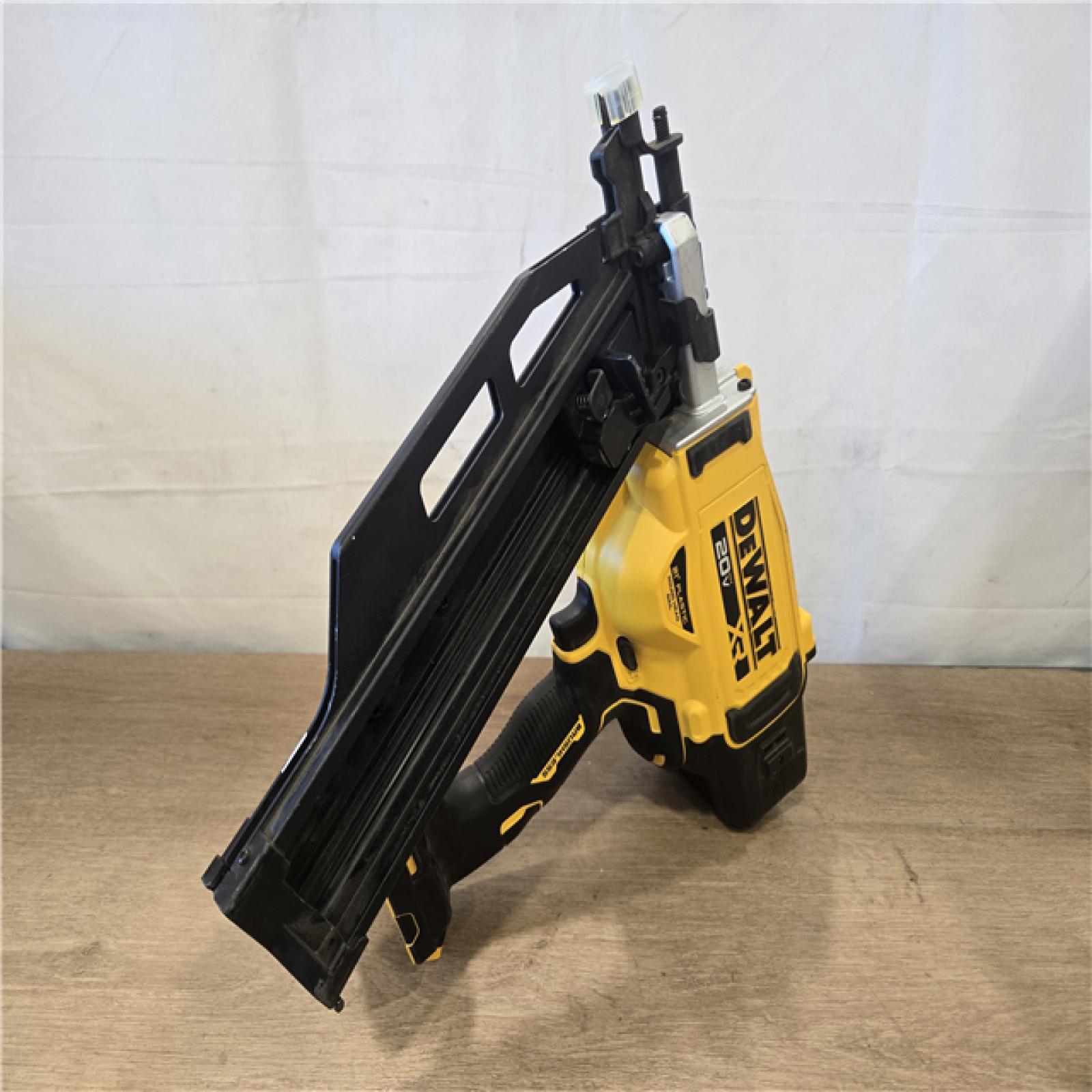 AS-IS DEWALT 20-Volt 21° Cordless Framing Nailer (Tool-Only)