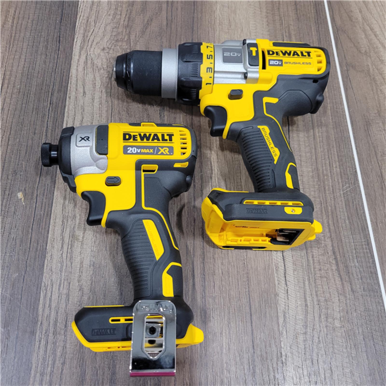 AS-IS DEWALT 20V MAX Cordless Brushless Hammer Drill/Driver 2 Tool Combo Kit with FLEXVOLT ADVANTAGE