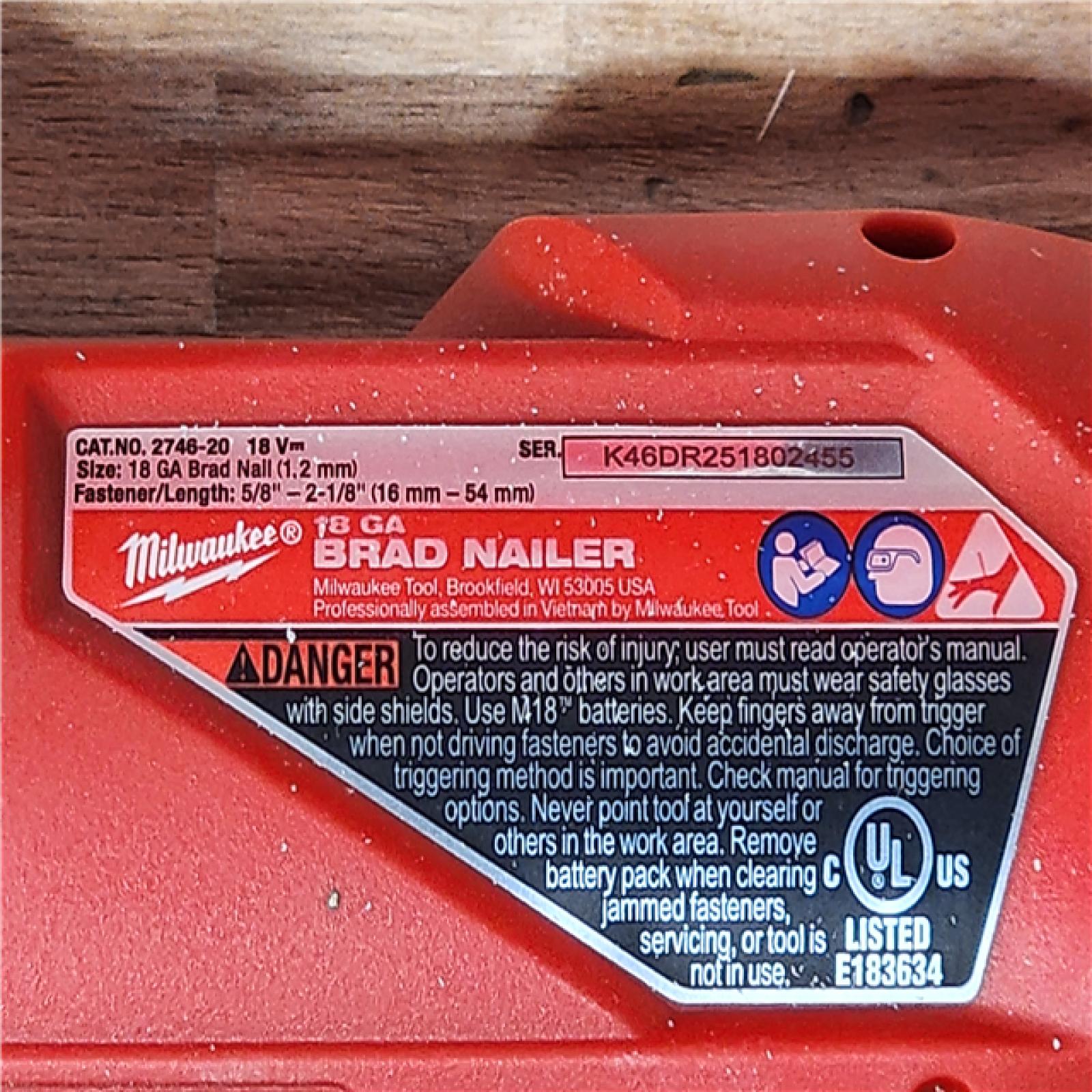 HOUSTON LOCATION - AS-IS Milwaukee  FUEL 18-Volt Lithium-Ion Brushless Cordless Gen II 18-Gauge Brad Nailer (Tool-Only)