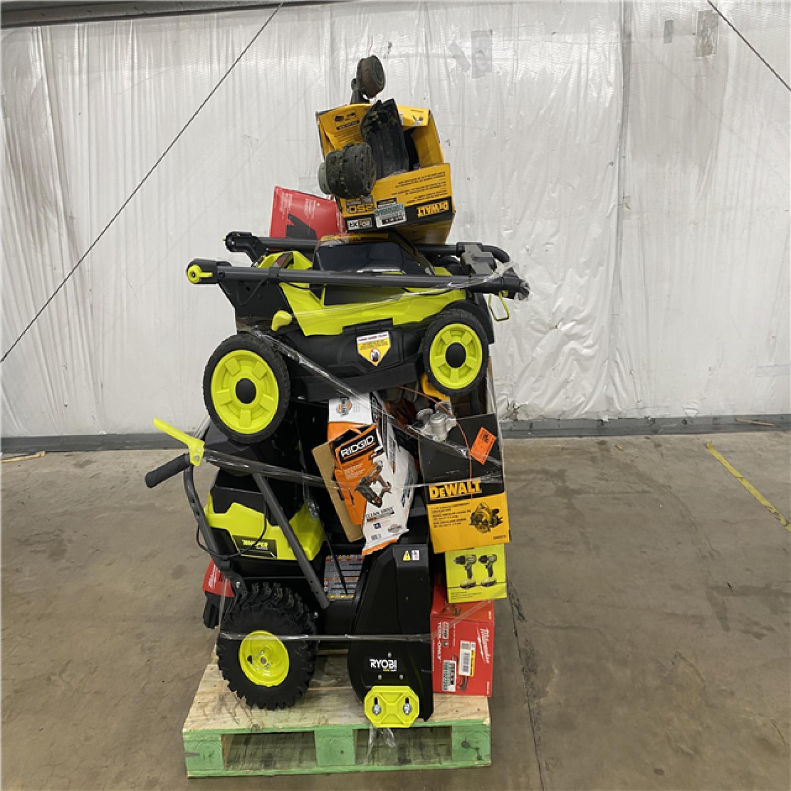 Houston Location AS IS - Tool Pallet