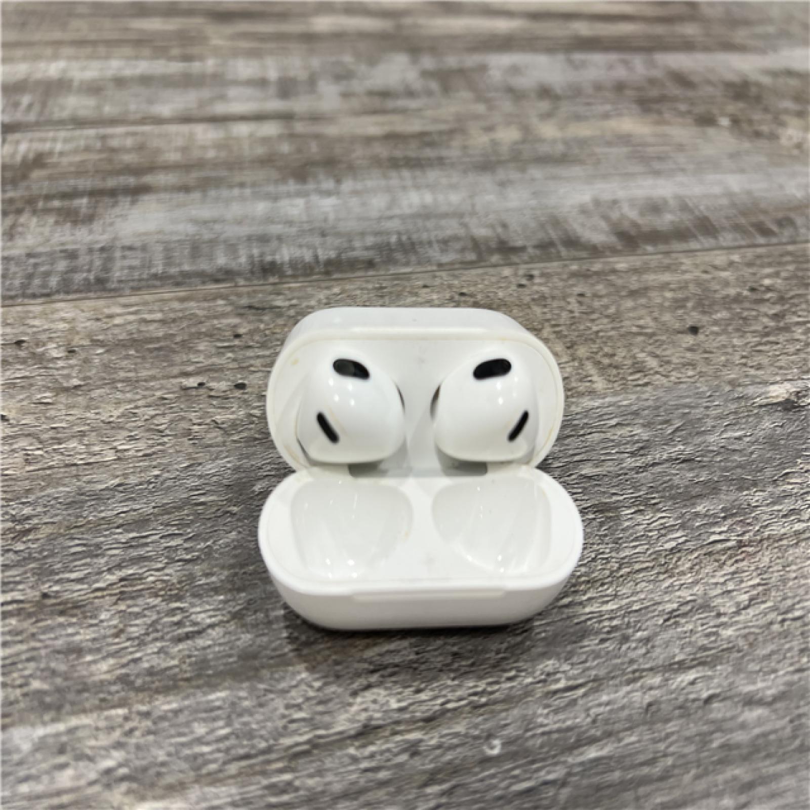 AS-IS AirPods (3rd Generation) with Lightning Charging Case