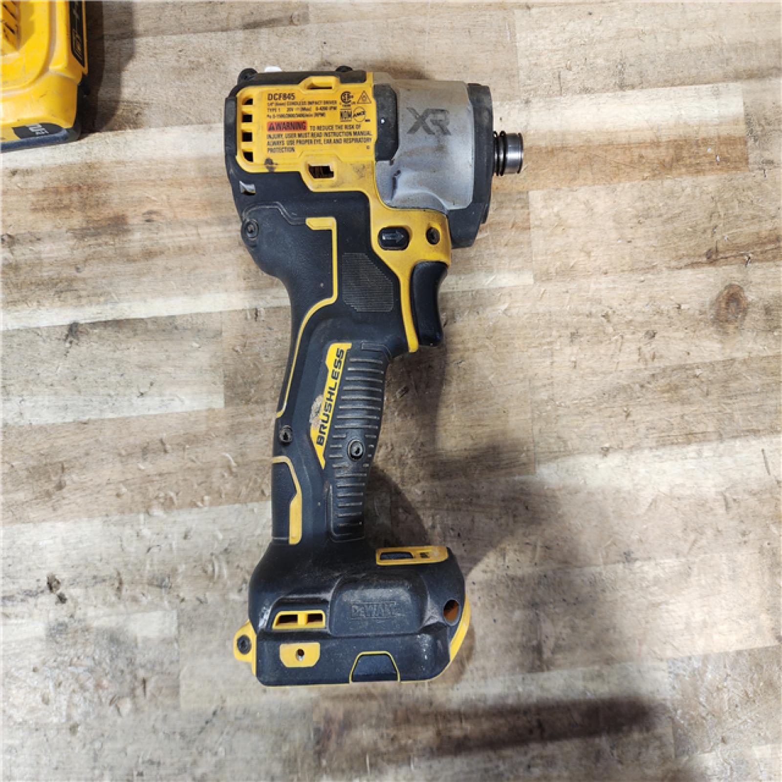 HOUSTON LOCATION - AS - IS DEWALT Atomic 20V Max Lithium-Ion Brushless Cordless Compact 1/4 in. Impact Driver Kit
