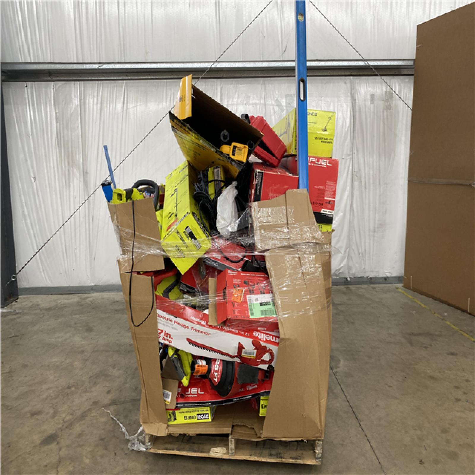 Houston Location AS IS - Tool Pallet