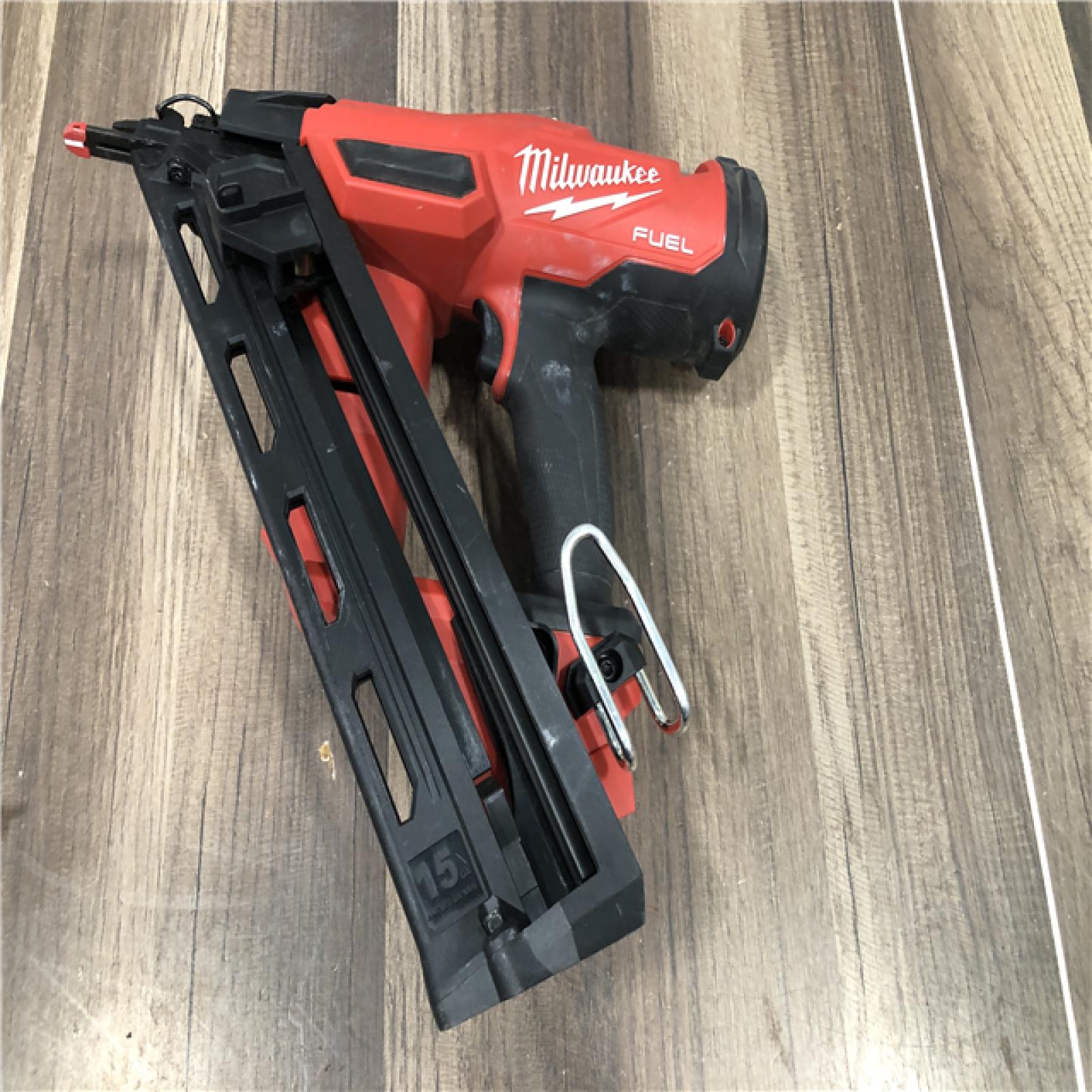 AS-IS Milwaukee FUEL 18-Volt Lithium-Ion Brushless Cordless Gen II 15-Gauge Angled Finish Nailer (Tool-Only)