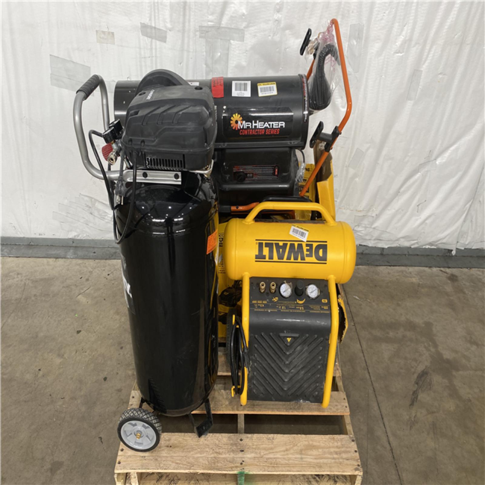 Houston Location - AS-IS Outdoor Pallet