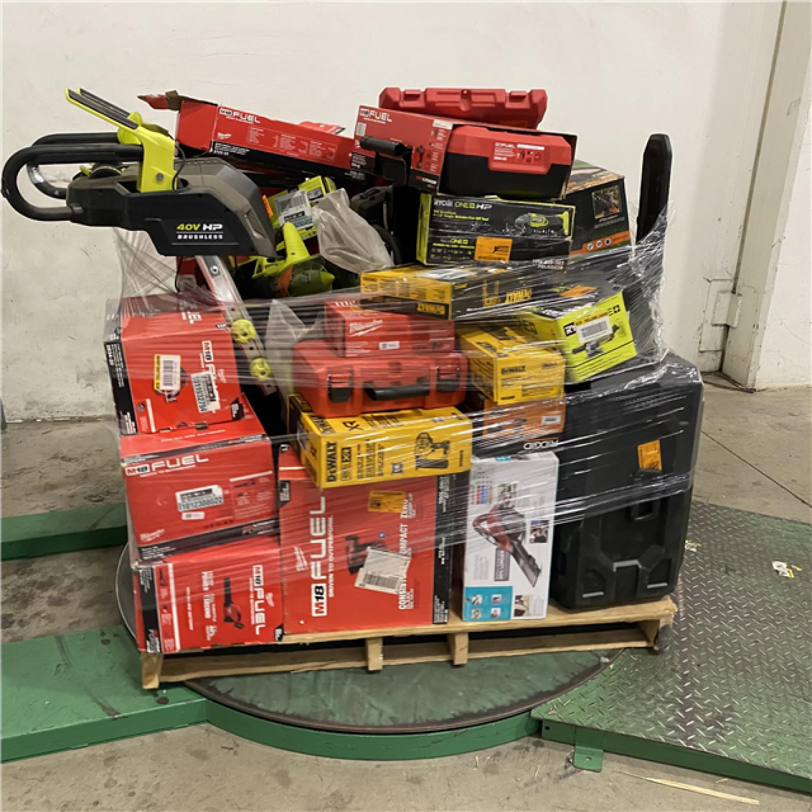 Dallas Location - As-Is Tool Pallet