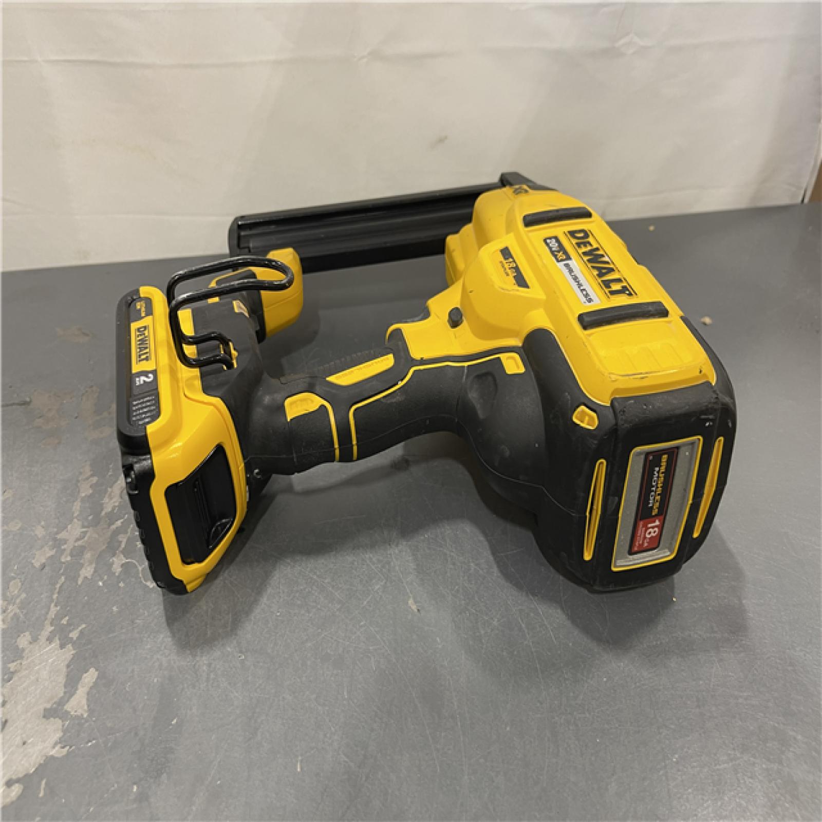 AS-IS - DeWALT 20V MAX XR Lithium-Ion Cordless 18-Gauge Narrow Crown Stapler Kit