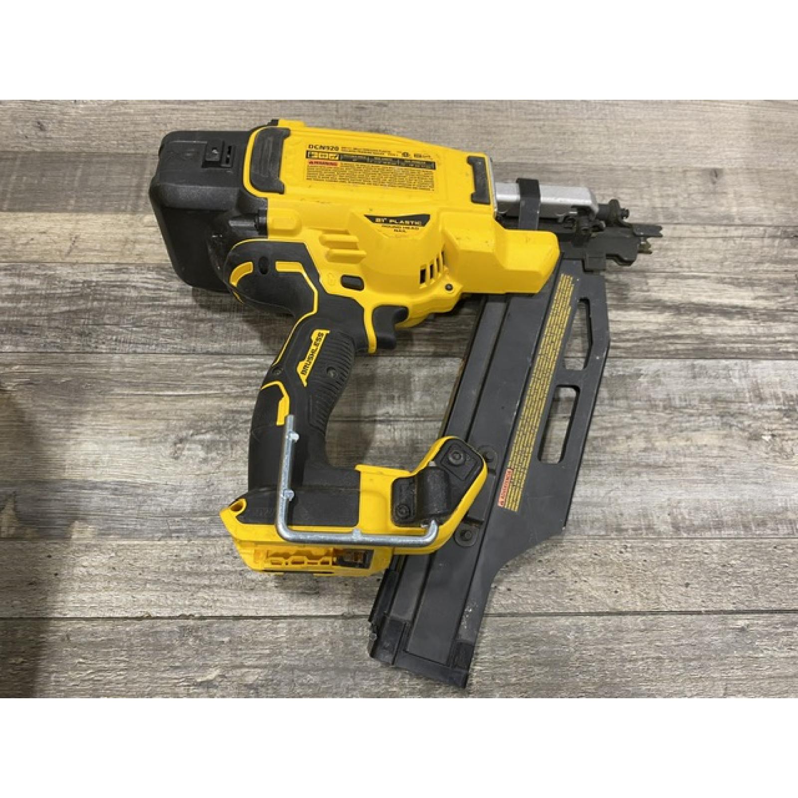 AS-IS DEWALT 20-Volt 21° Cordless Framing Nailer (Tool-Only)