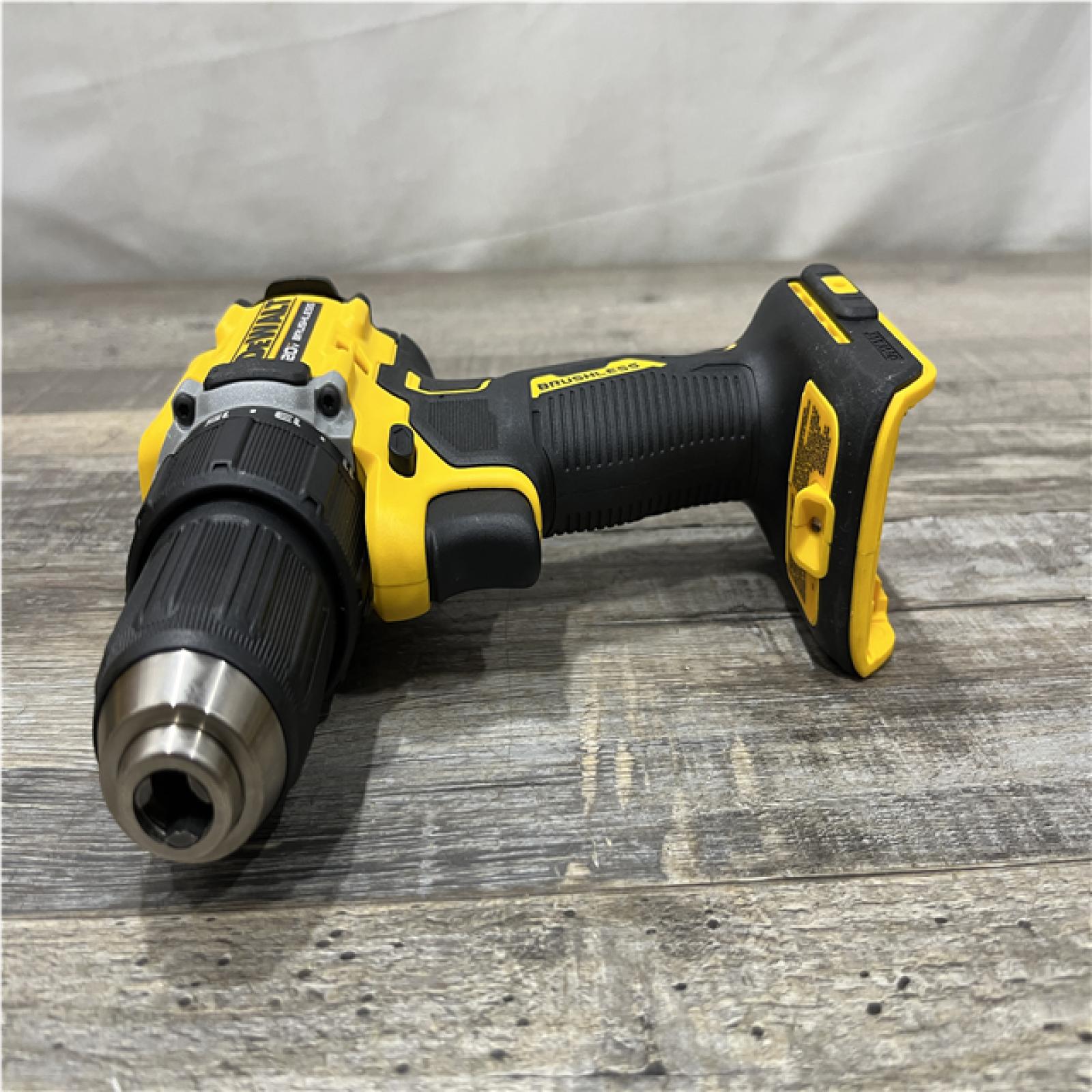 AS-IS DEWALT Atomic 20V Lithium-Ion Cordless Compact 1/2 in. Drill/Driver Kit