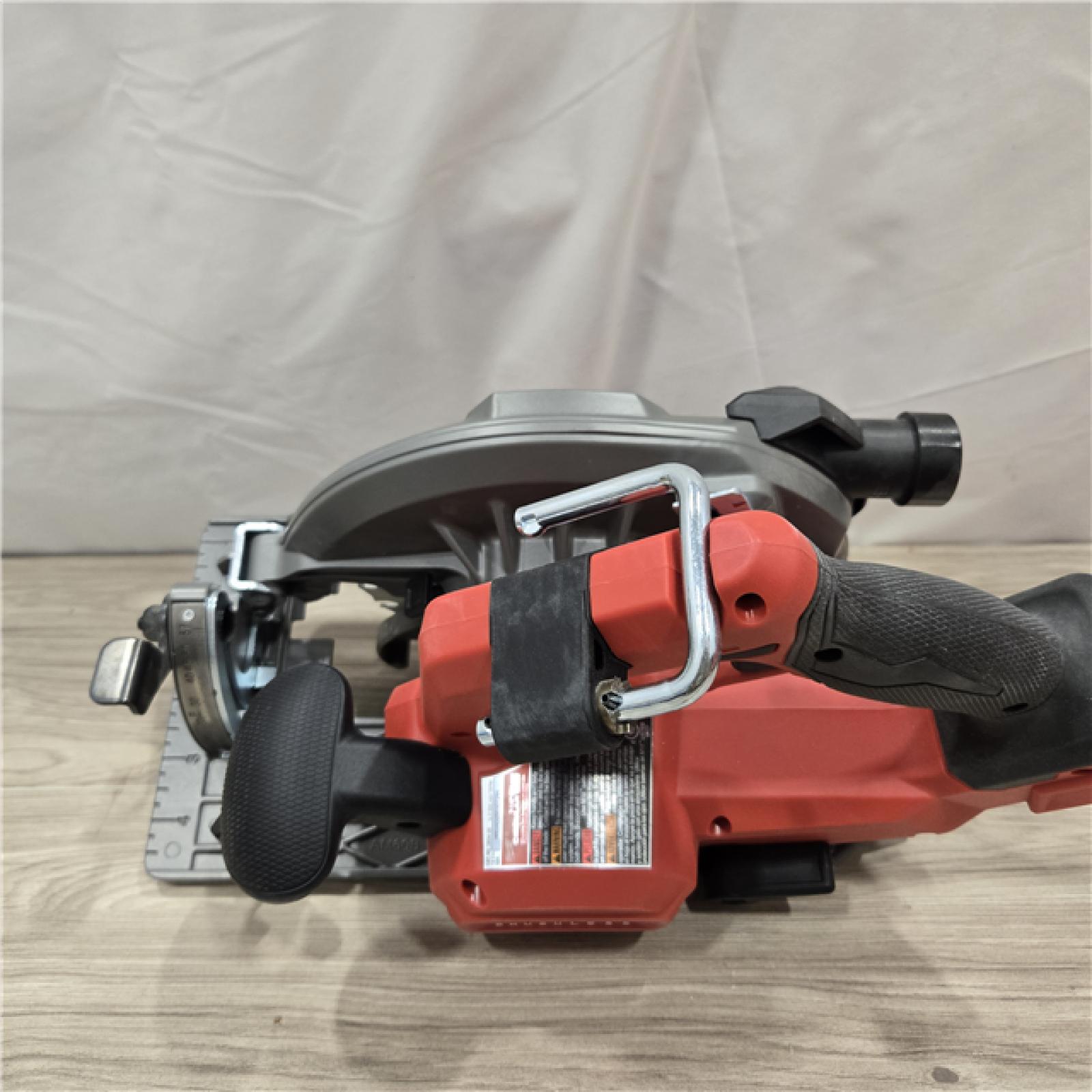 AS-IS Milwaukee M18 FUEL 7-1/4 Inch Circular Saw (Bare Tool)