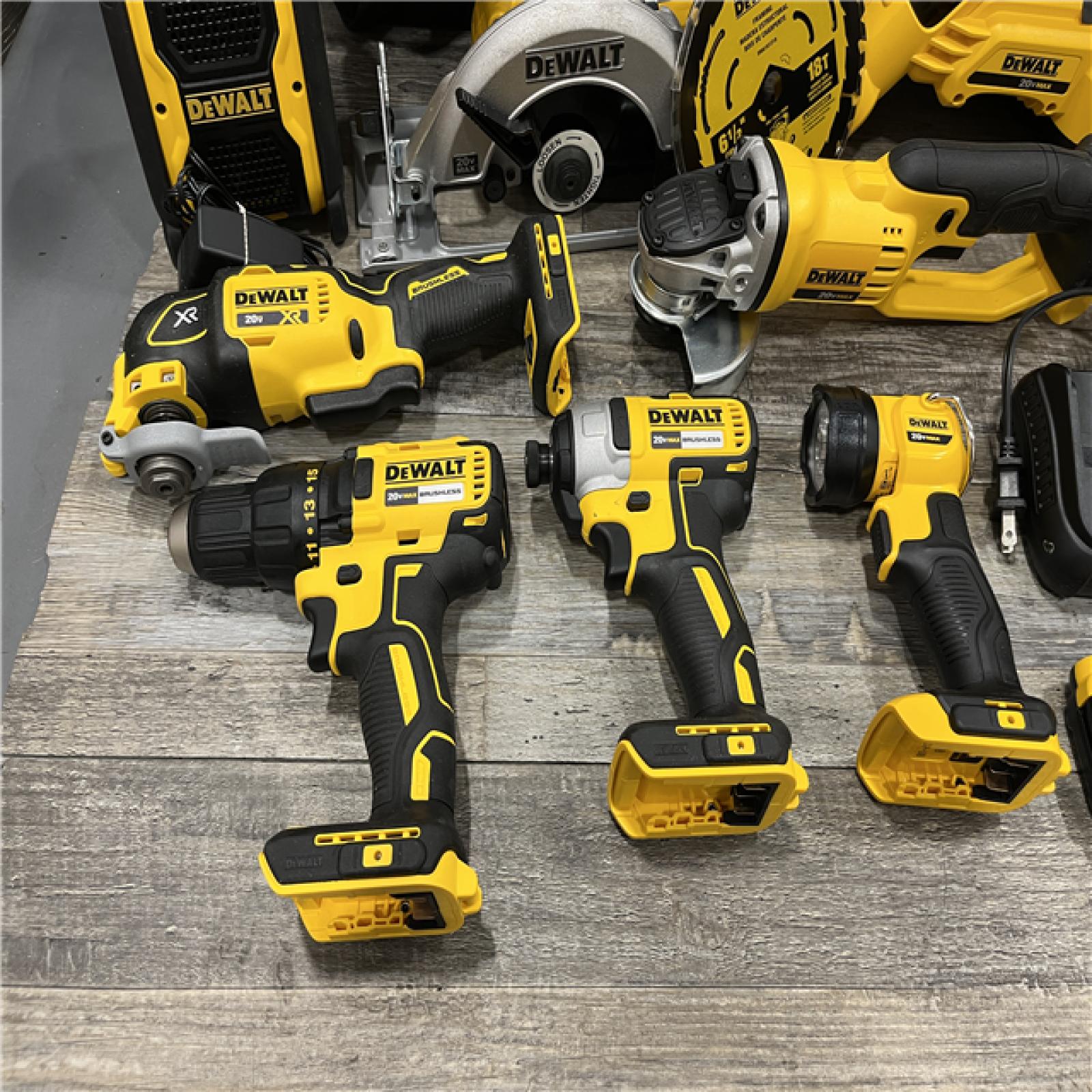 AS-IS DEWALT 20-Volt Max Lithium-Ion (10-Tool) Cordless Combo Kit