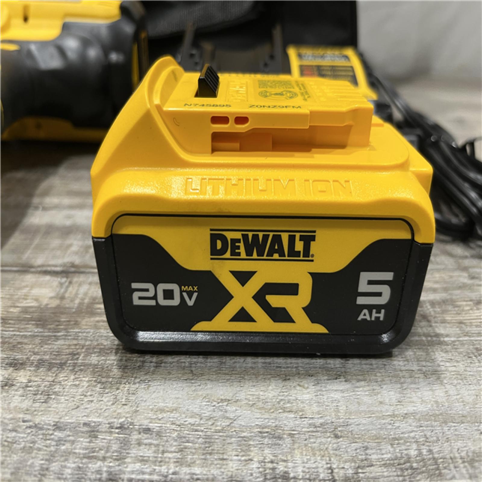 AS-IS DEWALT 20V MAX Lithium-Ion Cordless 1/2 in. Impact Wrench Kit