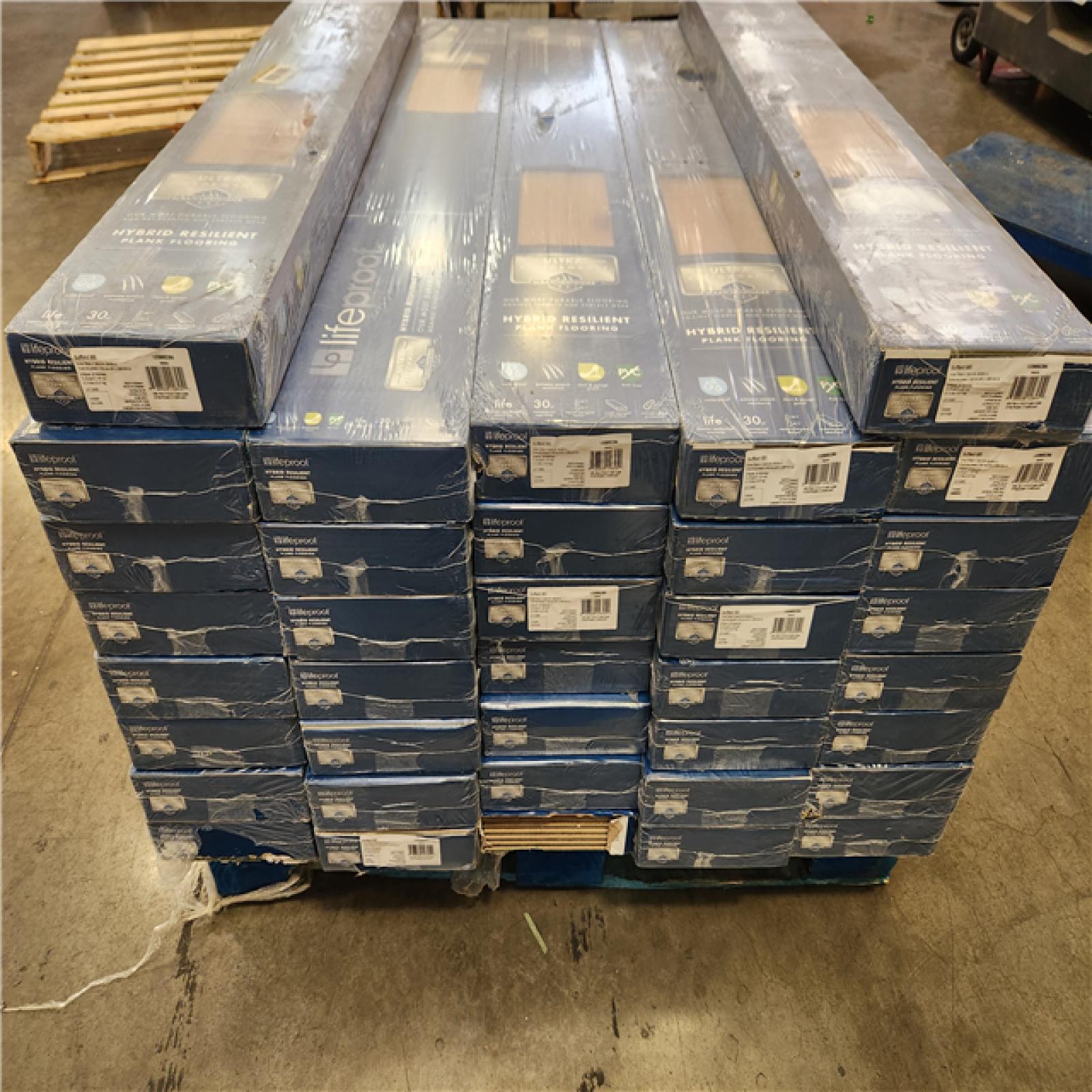 Phoenix Location Lifeproof Suffield Mill 7.6 in. W x 50.6 in. L Waterproof Hybrid Resilient Flooring (784 sqft 37 case)