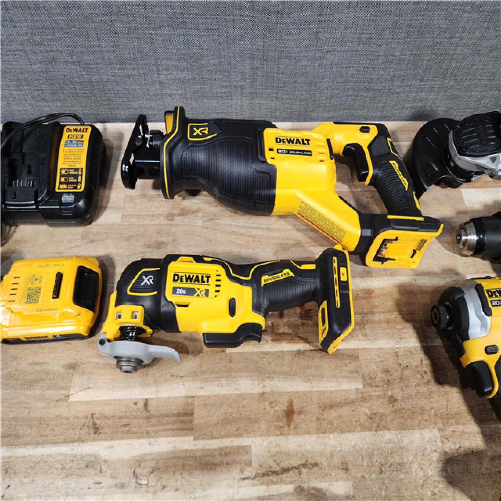 HOUSTON LOCATION - AS-IS DEWALT  5 TOOL COMBO KIT W/ (2) BATTERY & CHARGER