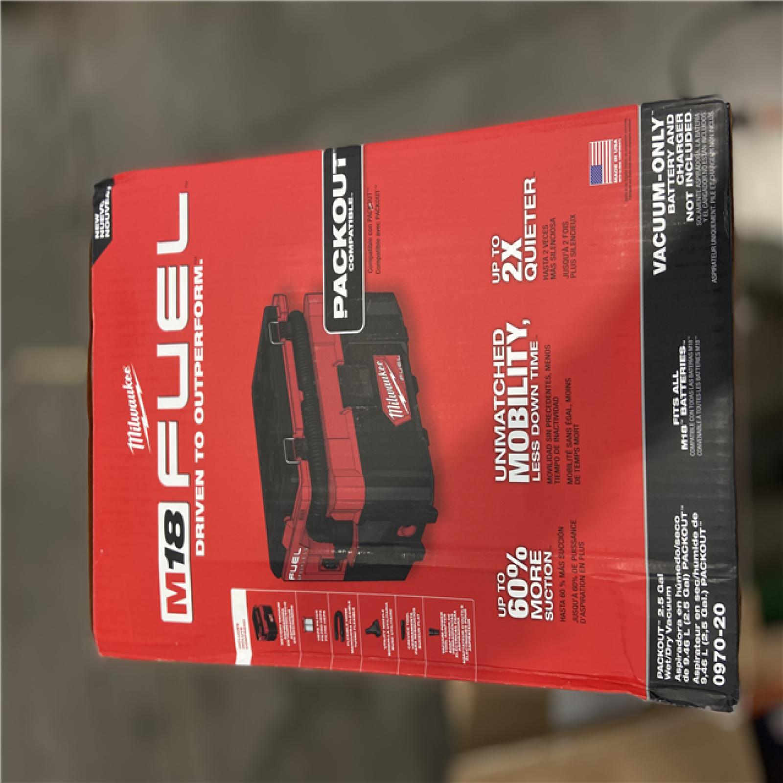 NEW! -  Milwaukee M18 FUEL PACKOUT 18-Volt Lithium-Ion Cordless 2.5 Gal. Wet/Dry Vacuum (Vacuum-Only)