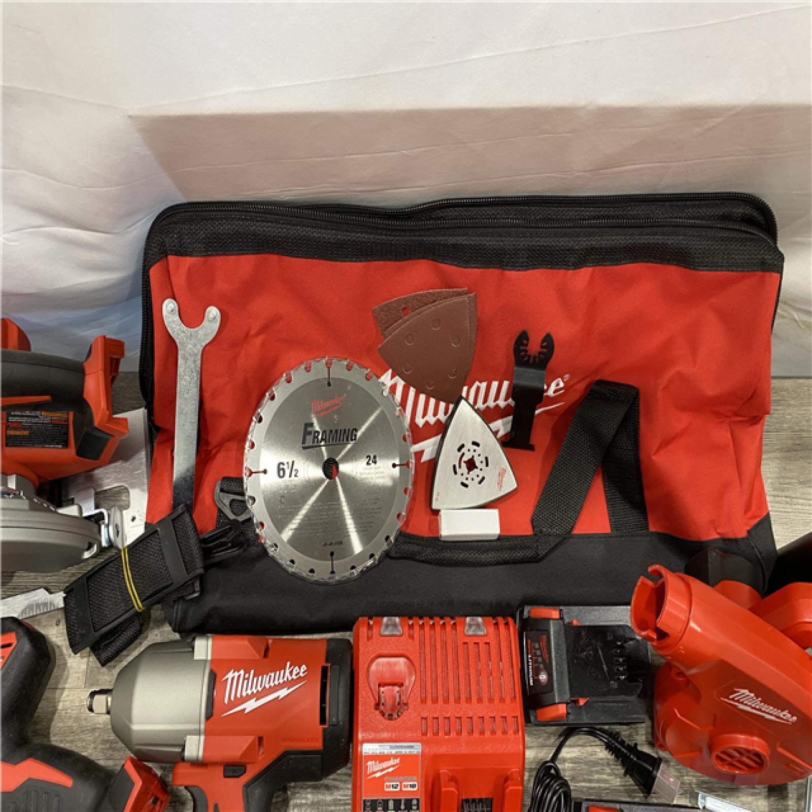 AS-IS Milwaukee 18-Volt Lithium-Ion Cordless Combo Kit
