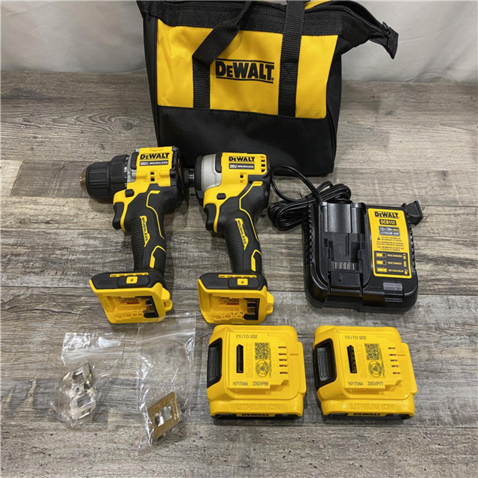 AS-IS DEWALT ATOMIC 20-Volt MAX Lithium-Ion Cordless Combo Kit