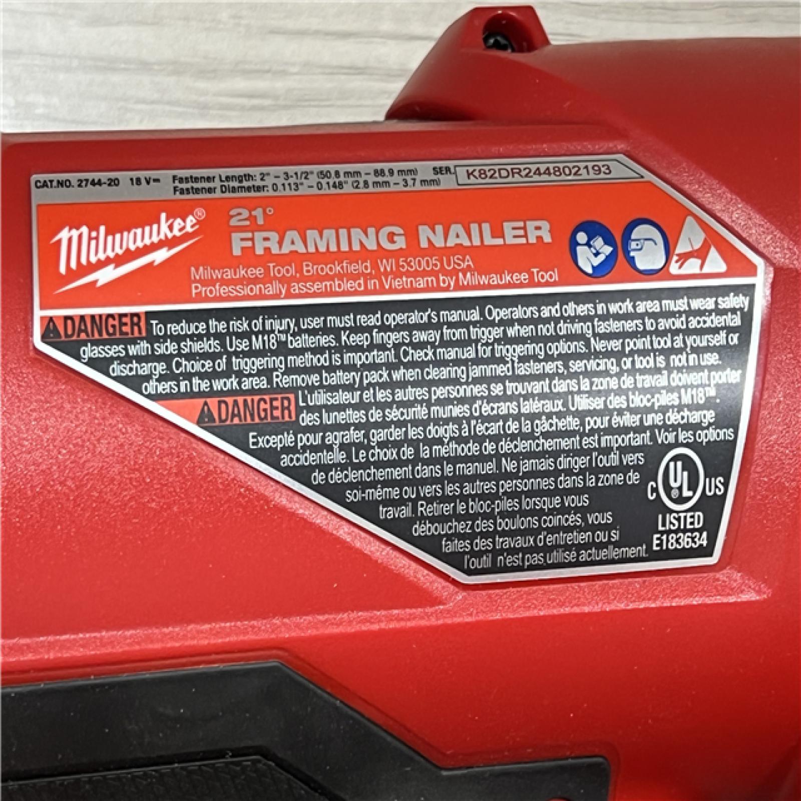 AS-IS Milwaukee 2744-20 M18 FUEL 3-1/2 in. 18V 21-Degree Lithium-Ion Brushless Cordless Framing Nailer (Tool-Only)