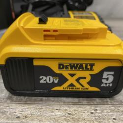 AS-IS DEWALT 20-Volt 30° Cordless Framing Nailer Kit