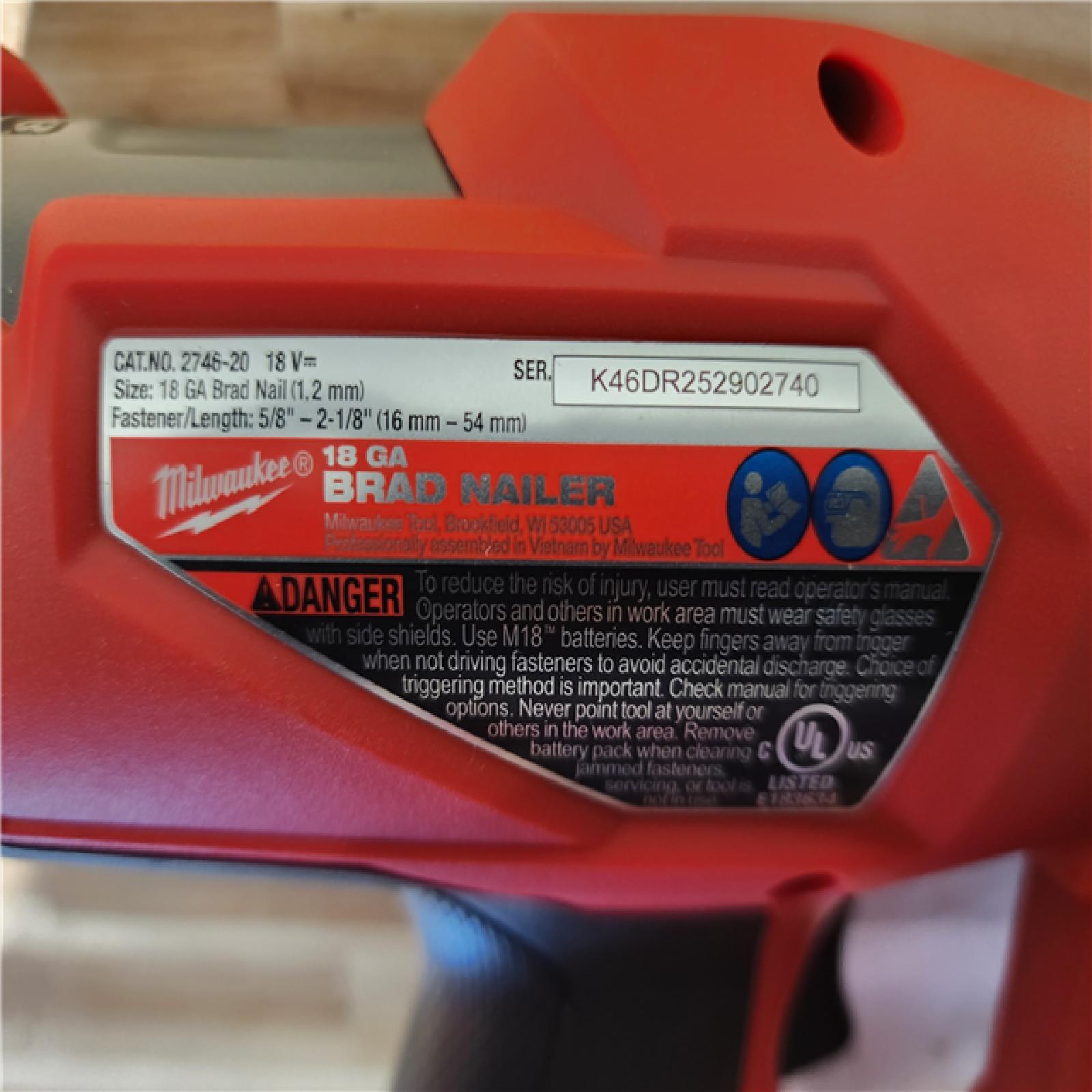 HOUSTON LOCATION - AS-IS (APPEARS LIKE NEW) Milwaukee FUEL 18-Volt Lithium-Ion Brushless Cordless Gen II 18-Gauge Brad Nailer (Tool-Only)