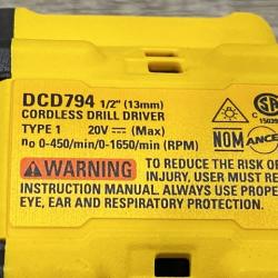 AS-IS DEWALT ATOMIC 20-Volt MAX Lithium-Ion Cordless Combo Kit