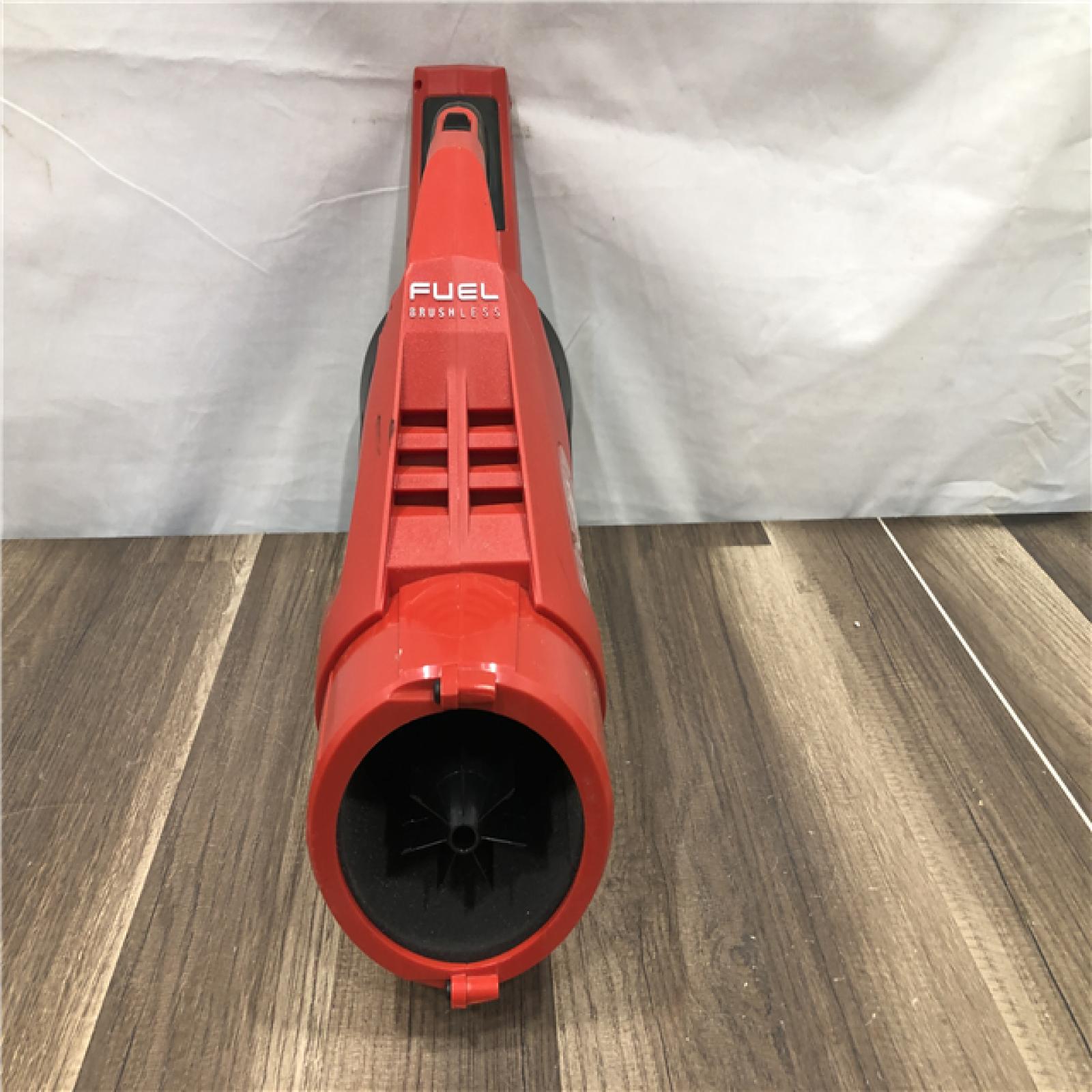 AS-IS Milwaukee FUEL 120 MPH 500 CFM 18V Brushless Cordless Battery Powered Leaf Blower Kit