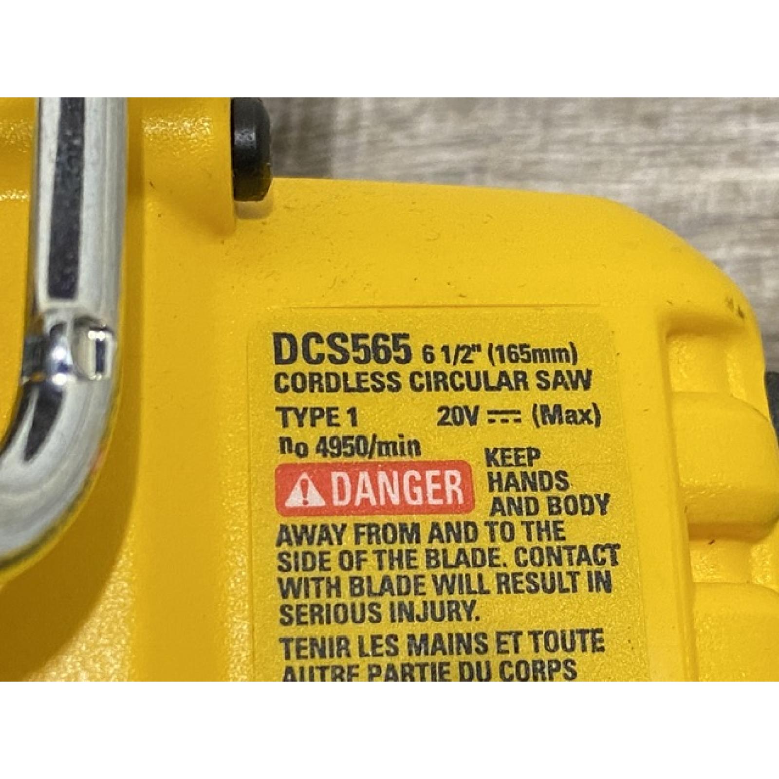 AS-IS DEWALT 20V MAX Cordless Brushless 6-1/2 in. Sidewinder Style Circular Saw (Tool Only)