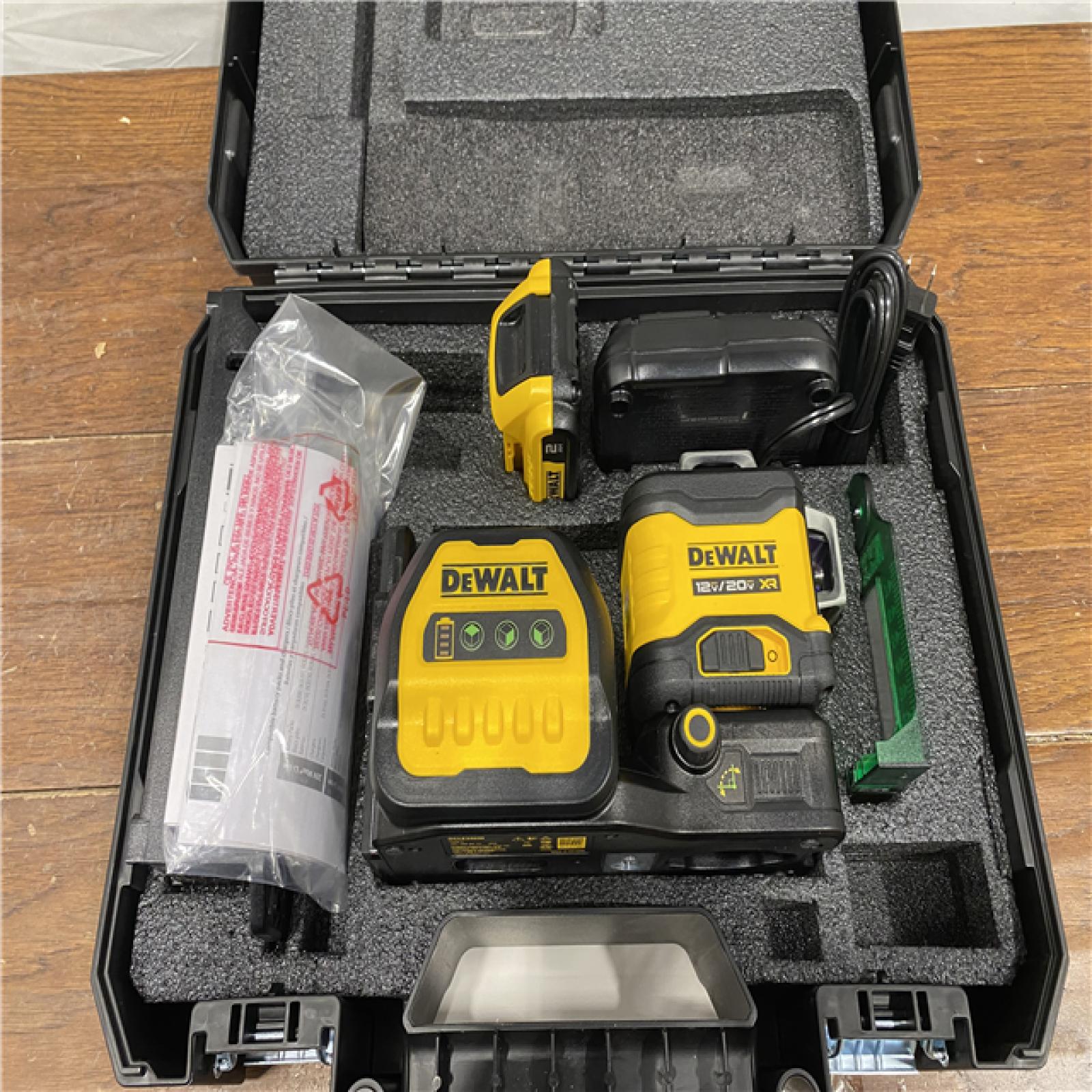 AS-IS DEWALT DCLE34030G 20V MAX XR Lithium-Ion Cordless 3X 360 Green Beam Line Laser (Tool Only)
