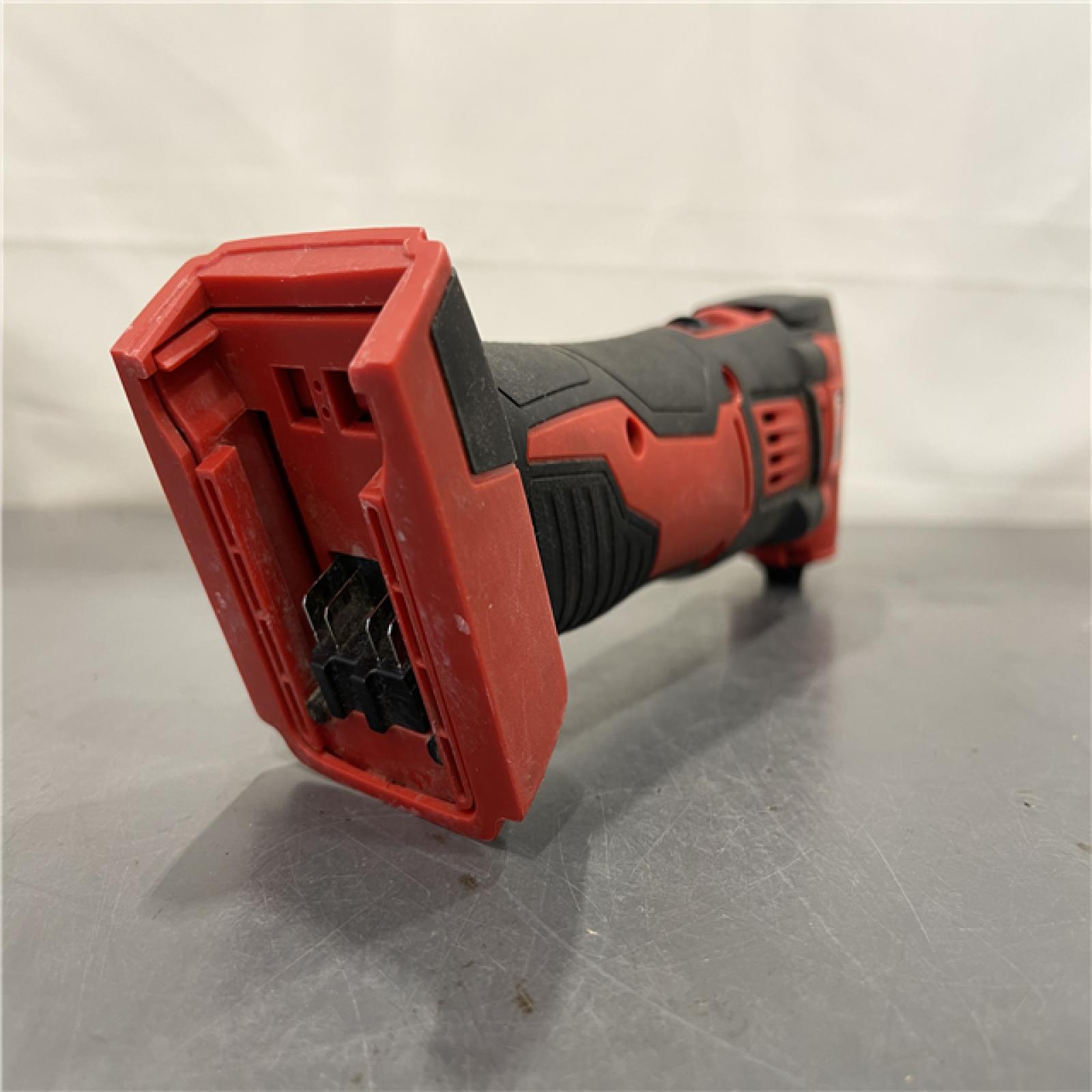 AS-IS - Milwaukee M18 Lithium-Ion Cordless Multi-Tool (Tool Only)