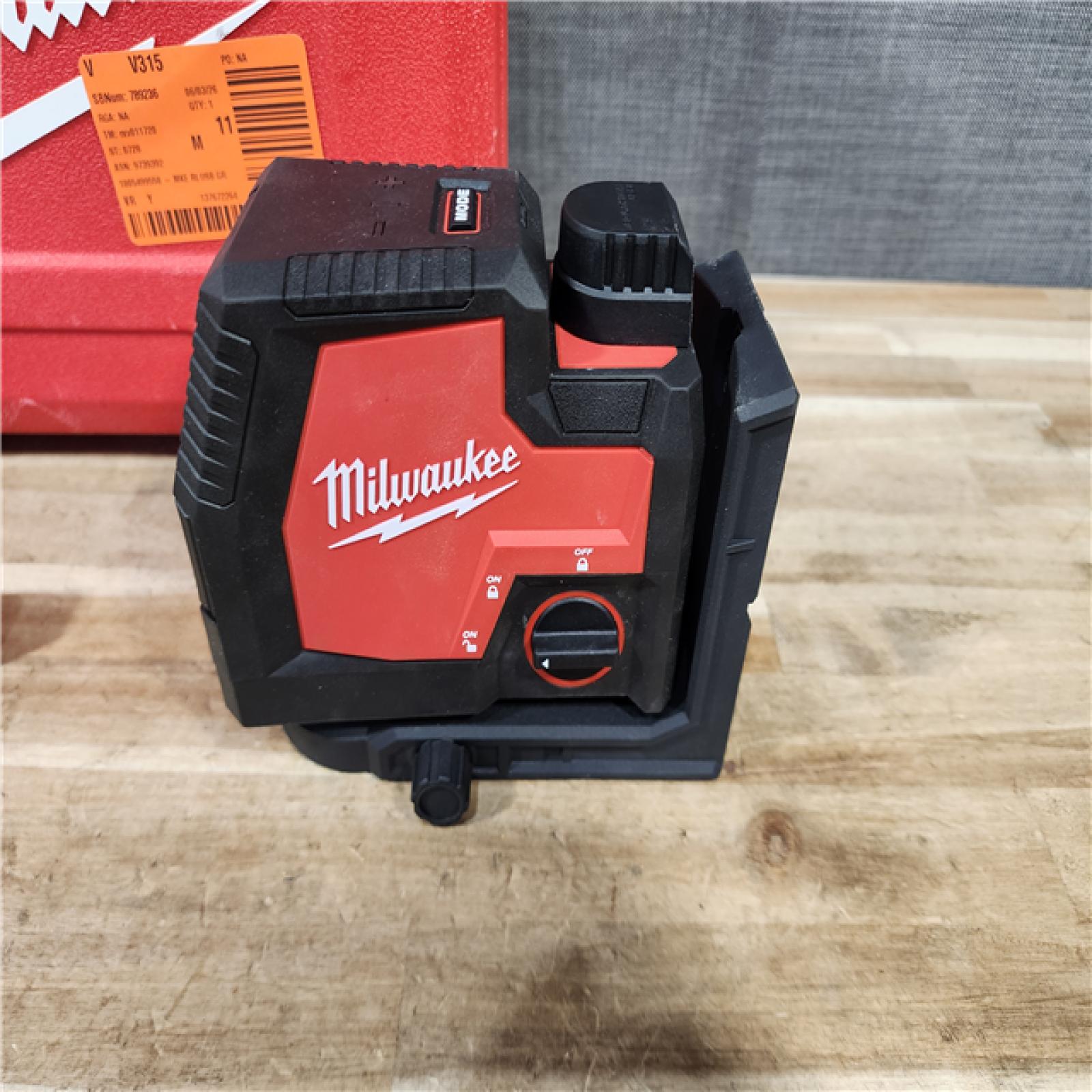 HOUSTON LOCATION - AS-IS (APPEARS LIKE NEW) Milwaukee 100 ft. REDLITHIUM Lithium-Ion USB Green Rechargeable Cross Line Laser Level with Charger