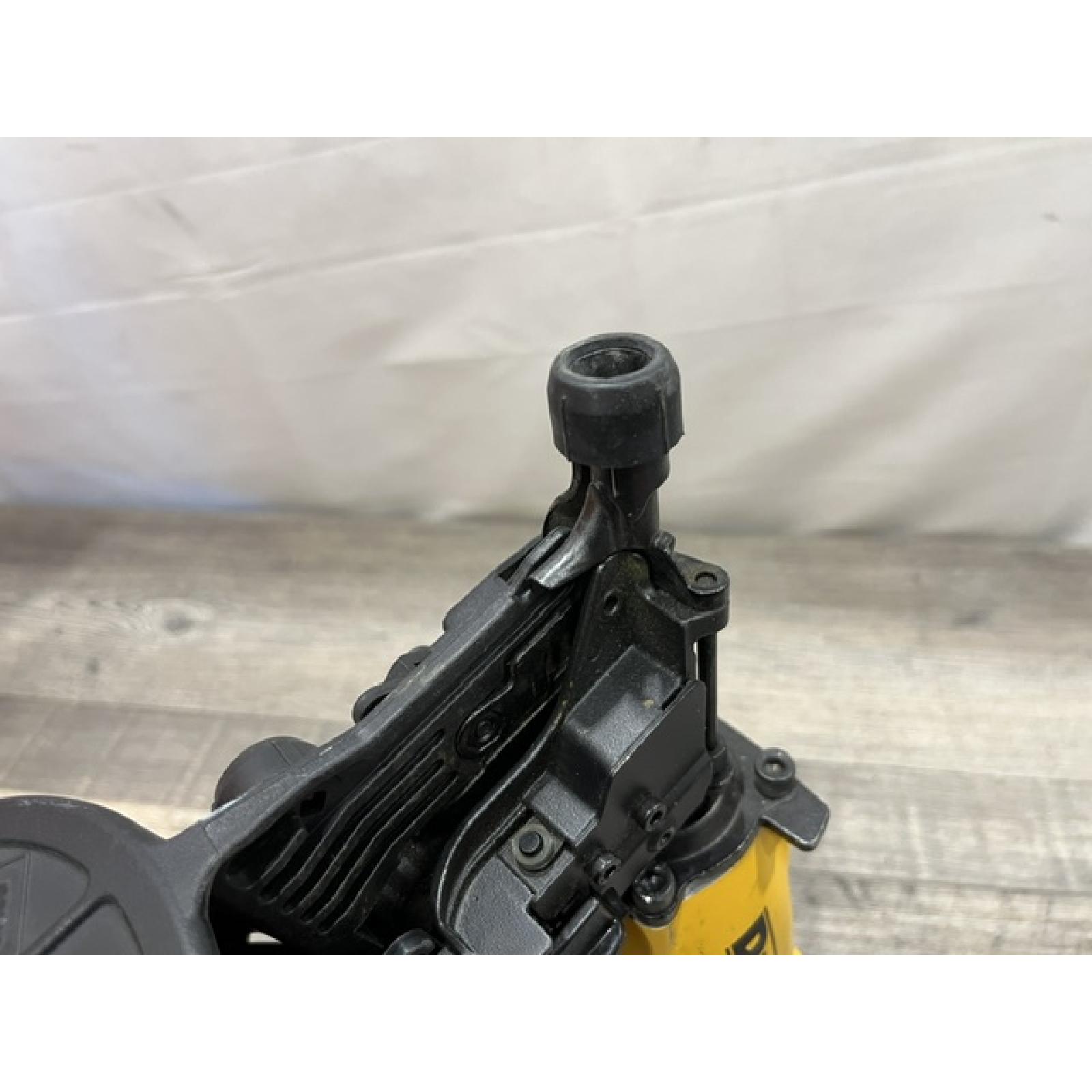 AS-IS DEWALT Pneumatic 15-Degree Coil Corded Siding Nailer