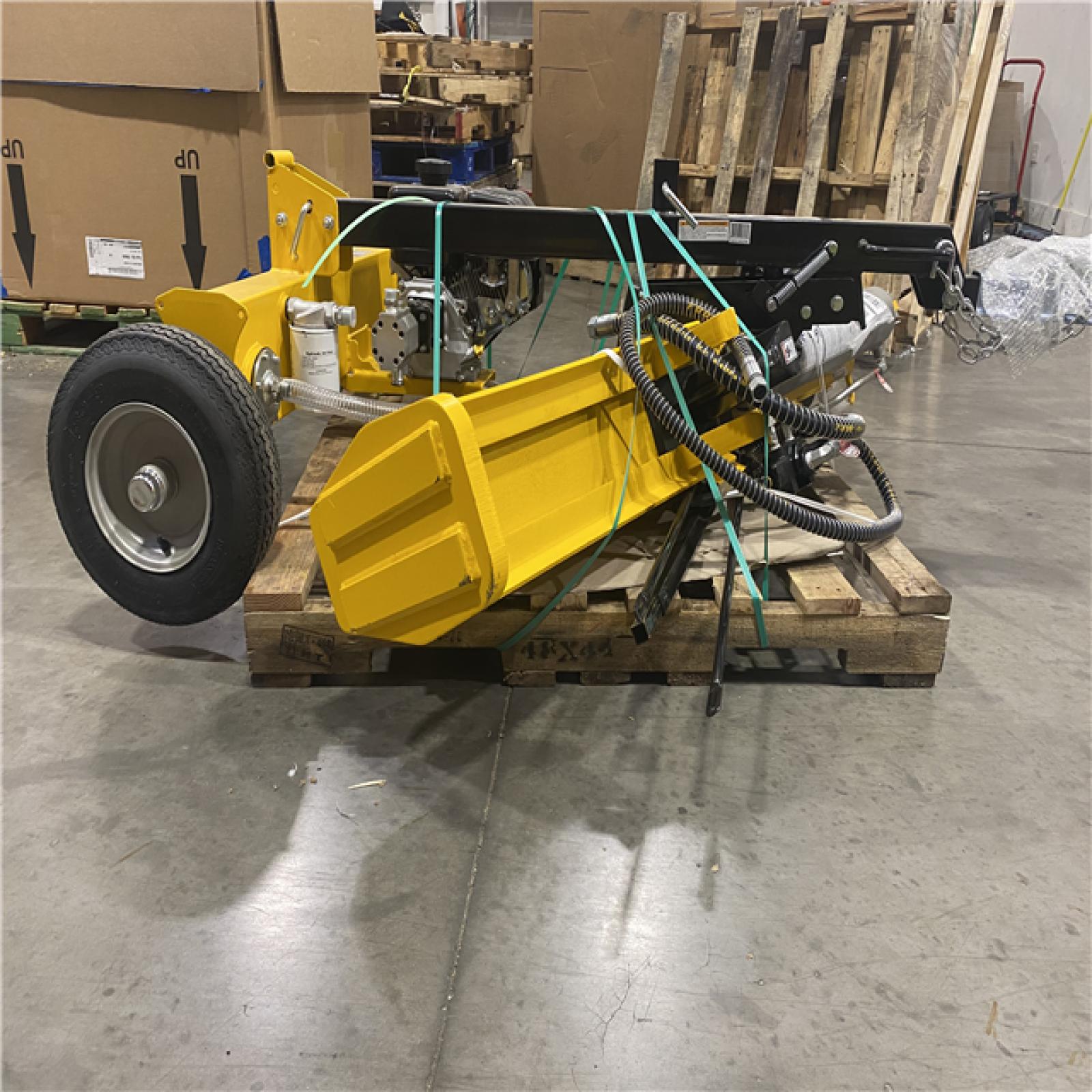 Dallas Location - As-Is DEWALT 28T 196cc Kohler Log Splitter