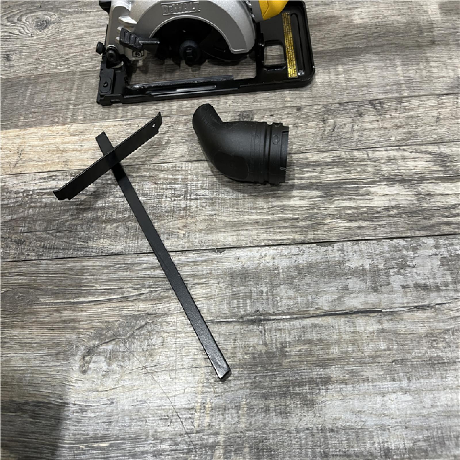 AS-IS DEWALT ATOMIC 20V MAX Cordless Brushless 4-1/2 in. Circular Saw (Tool Only)