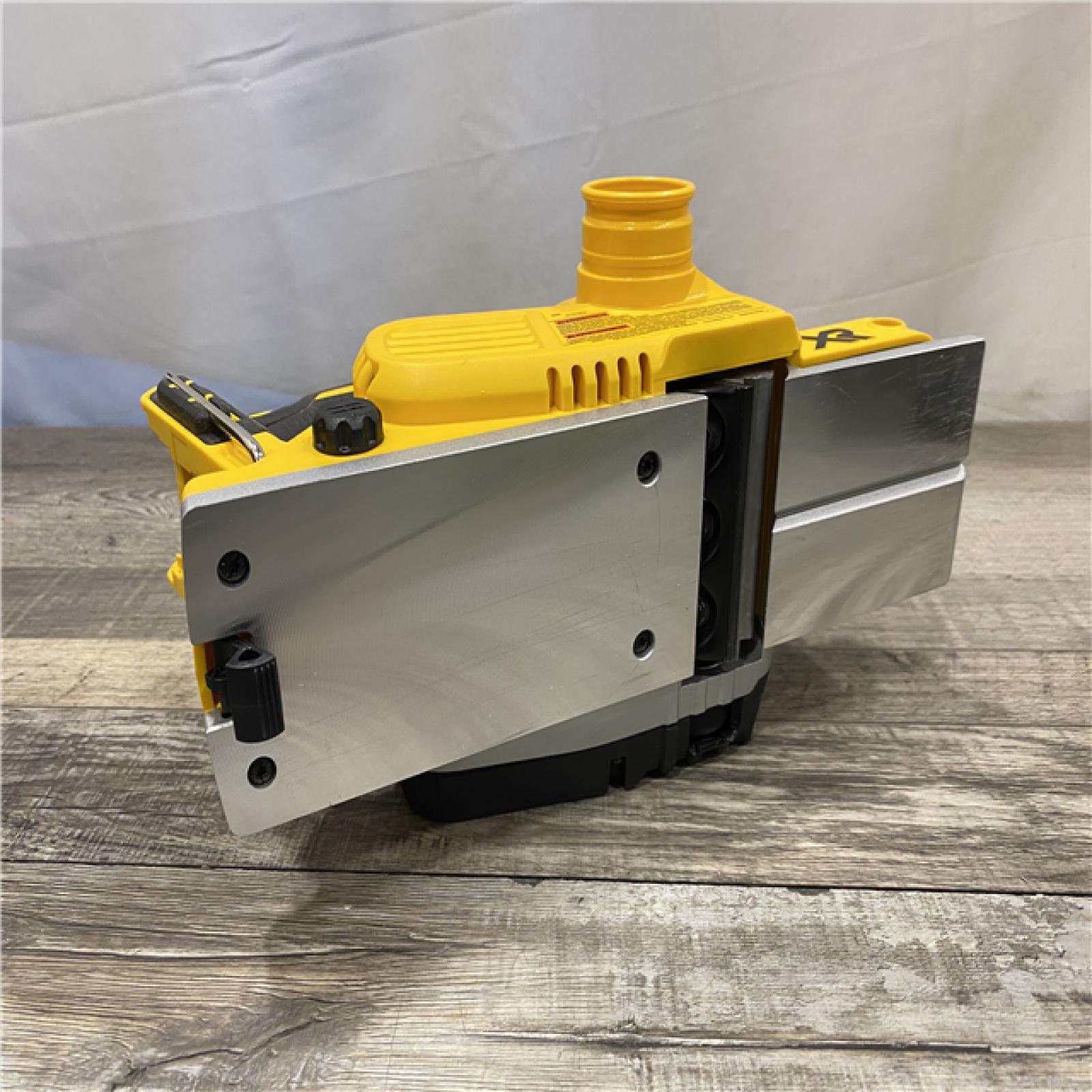 AS-IS DEWALT 20V MAX XR Cordless Brushless 3-1/4 in. Planer (Tool Only)