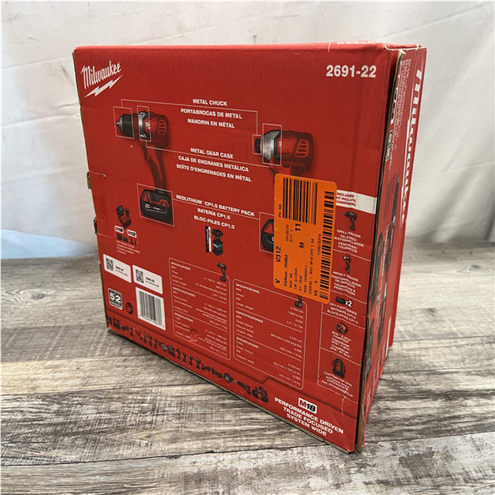 NEW - Milwaukee 18V Lithium-Ion Cordless Drill Driver/Impact Driver Combo Kit