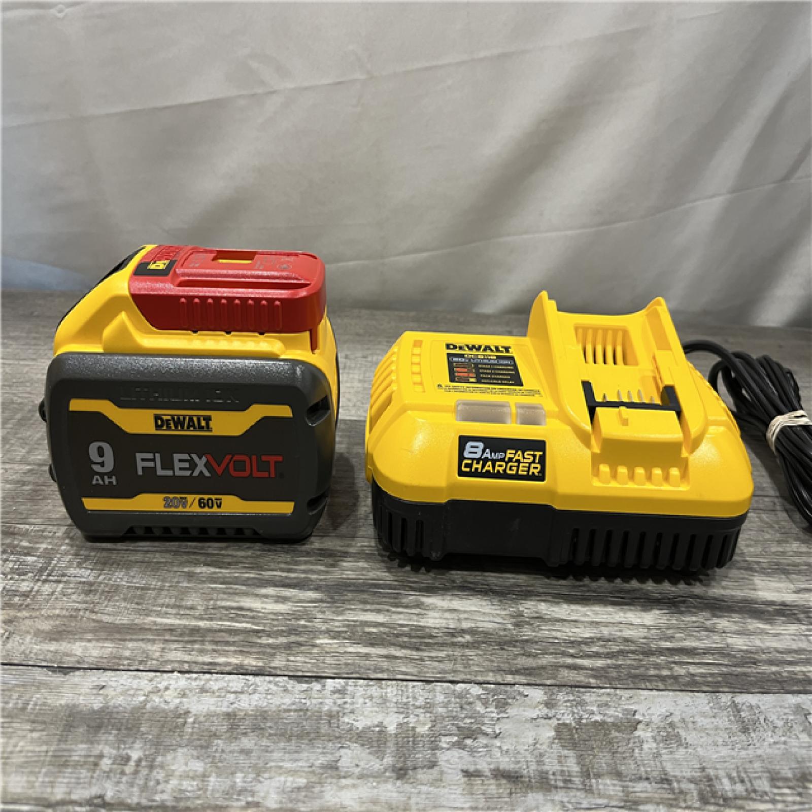 AS-IS DEWALT 20V/60V MAX FLEXVOLT Lithium-Ion 9.0Ah Battery and Charger Starter Kit