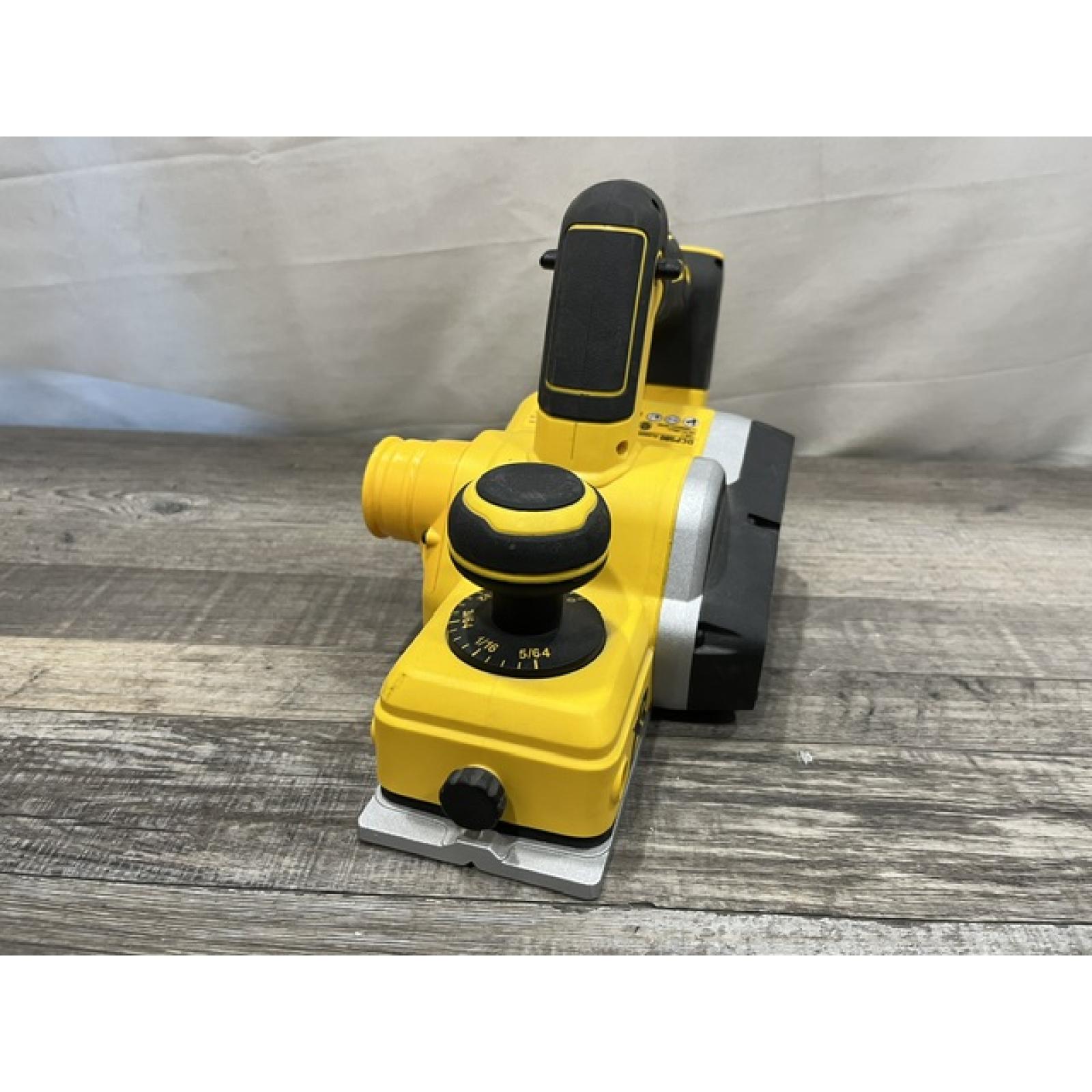 AS-IS DEWALT 20V MAX XR Cordless Brushless 3-1/4 in. Planer (Tool Only)