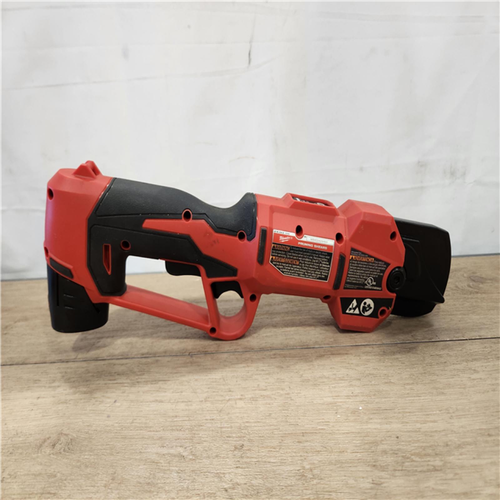 AS-IS- Milwaukee M12 Lithium-Ion Brushless Cordless Pruning Shears Kit 2.0 Ah