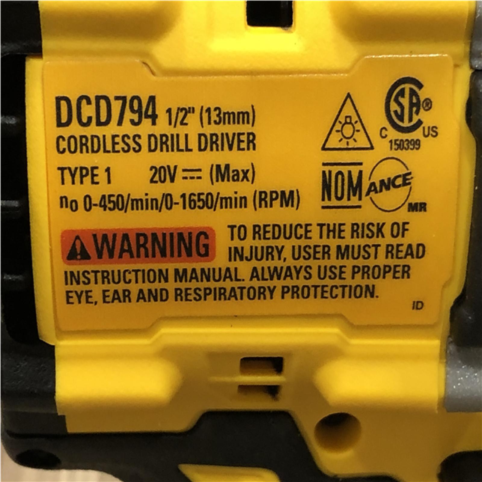 AS-IS DEWALT Atomic 20V Lithium-Ion Cordless Compact 1/2 in. Drill/Driver Kit