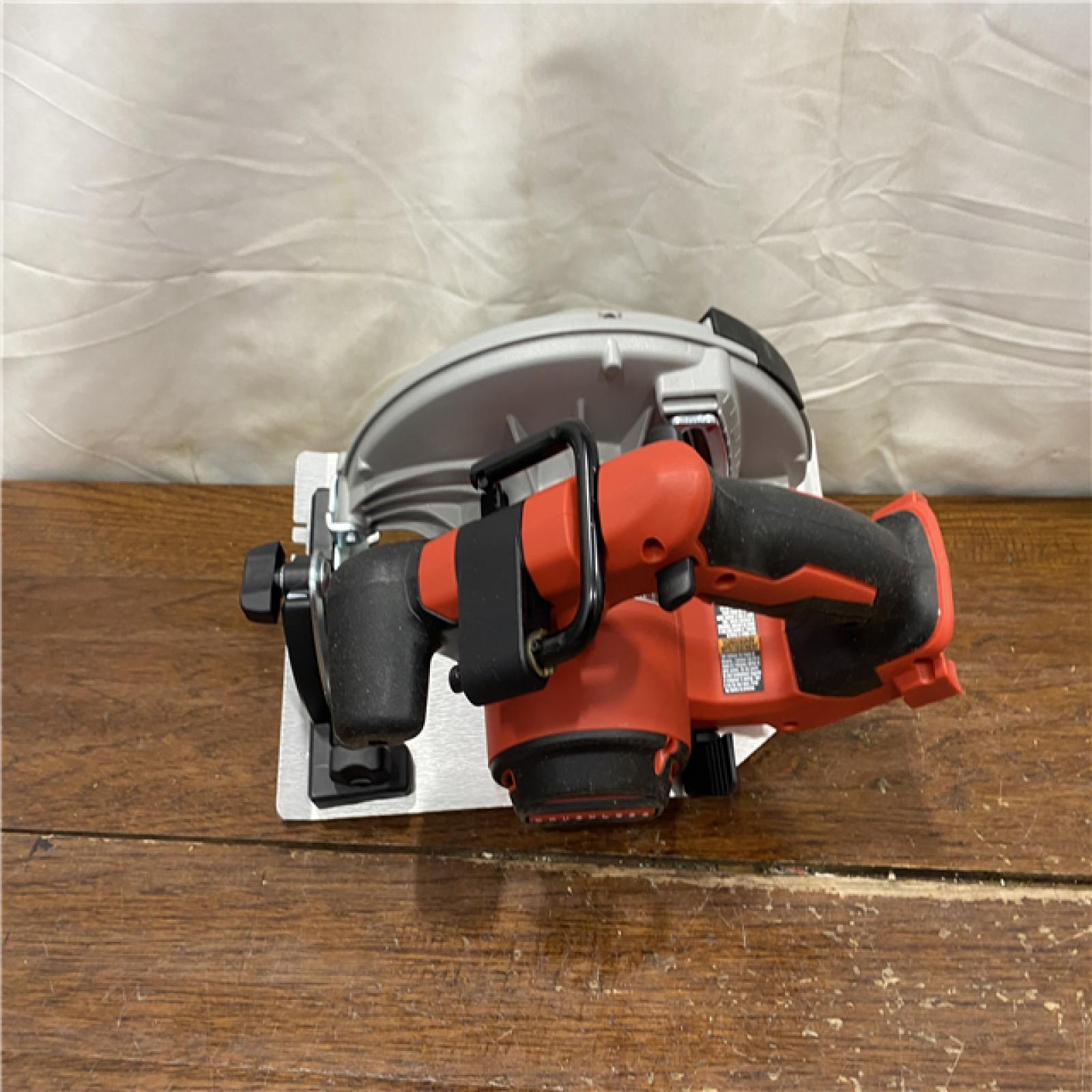 AS-IS Milwaukee M18 7-1/4  18V Brushless Circular Saw 2631-20 (Bare Tool)
