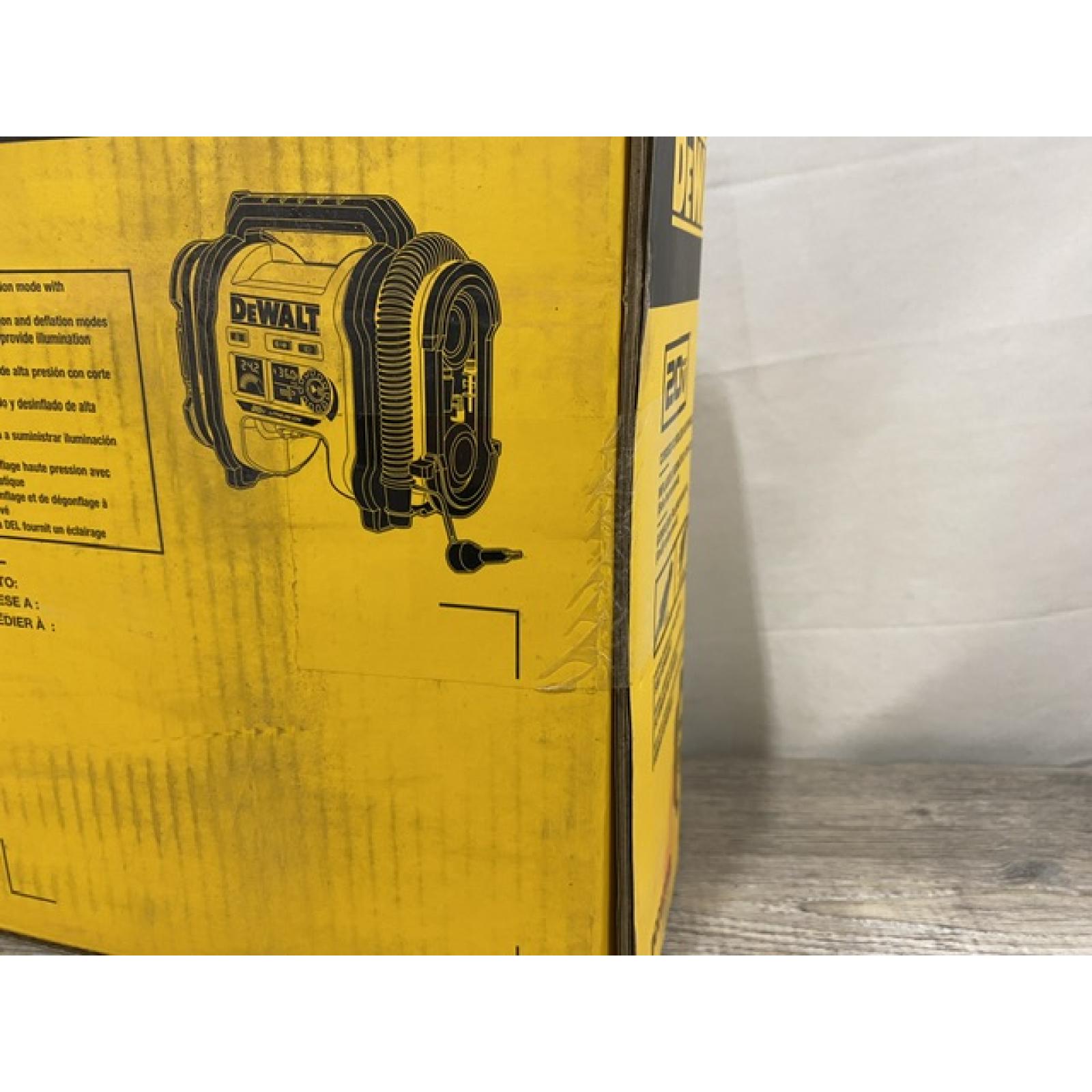 NEW -  DEWALT 20V MAX Cordless Electric Portable Inflator (Tool Only)