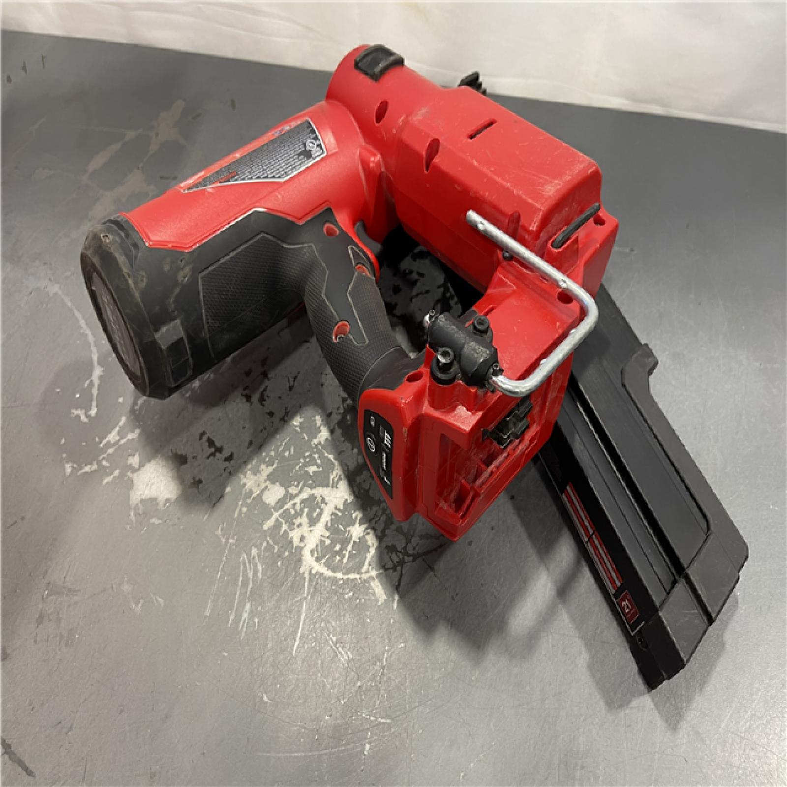 AS-IS - Milwaukee M18 FUEL 3-1/2 in. 18-Volt 21-Degree Lithium-Ion Brushless Cordless Framing Nailer