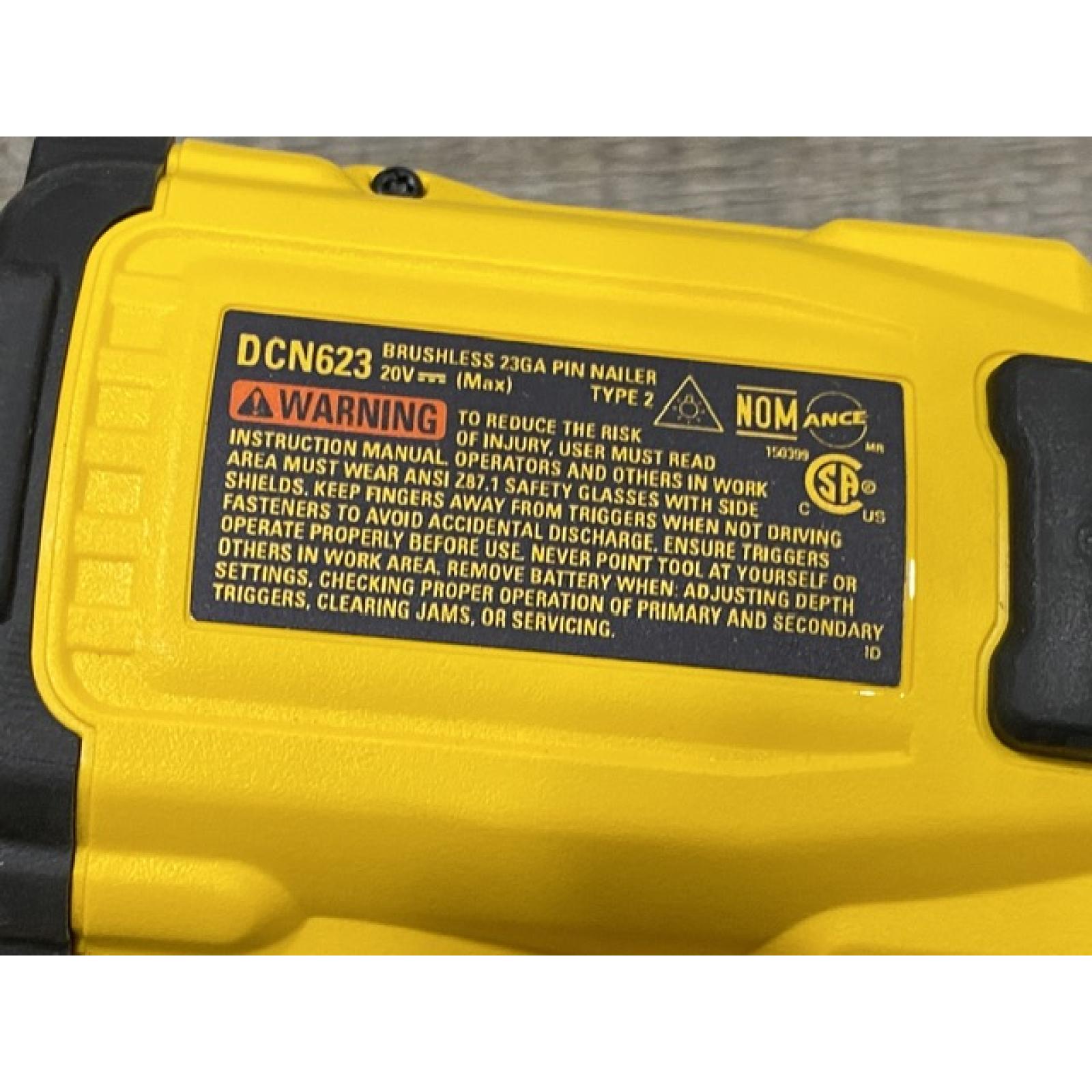 AS-IS DEWALT ATOMIC 20V MAX Lithium Ion Cordless 23 Gauge Pin Nailer Kit