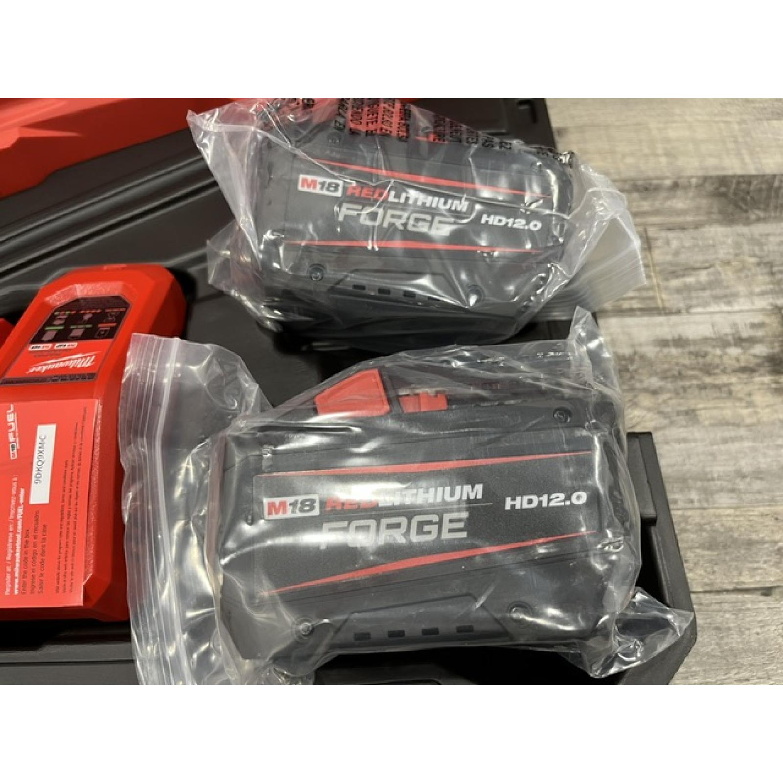 NEW - Milwaukee 18 Fuel One-Key Cordless Brushless Pipe Threader Kit