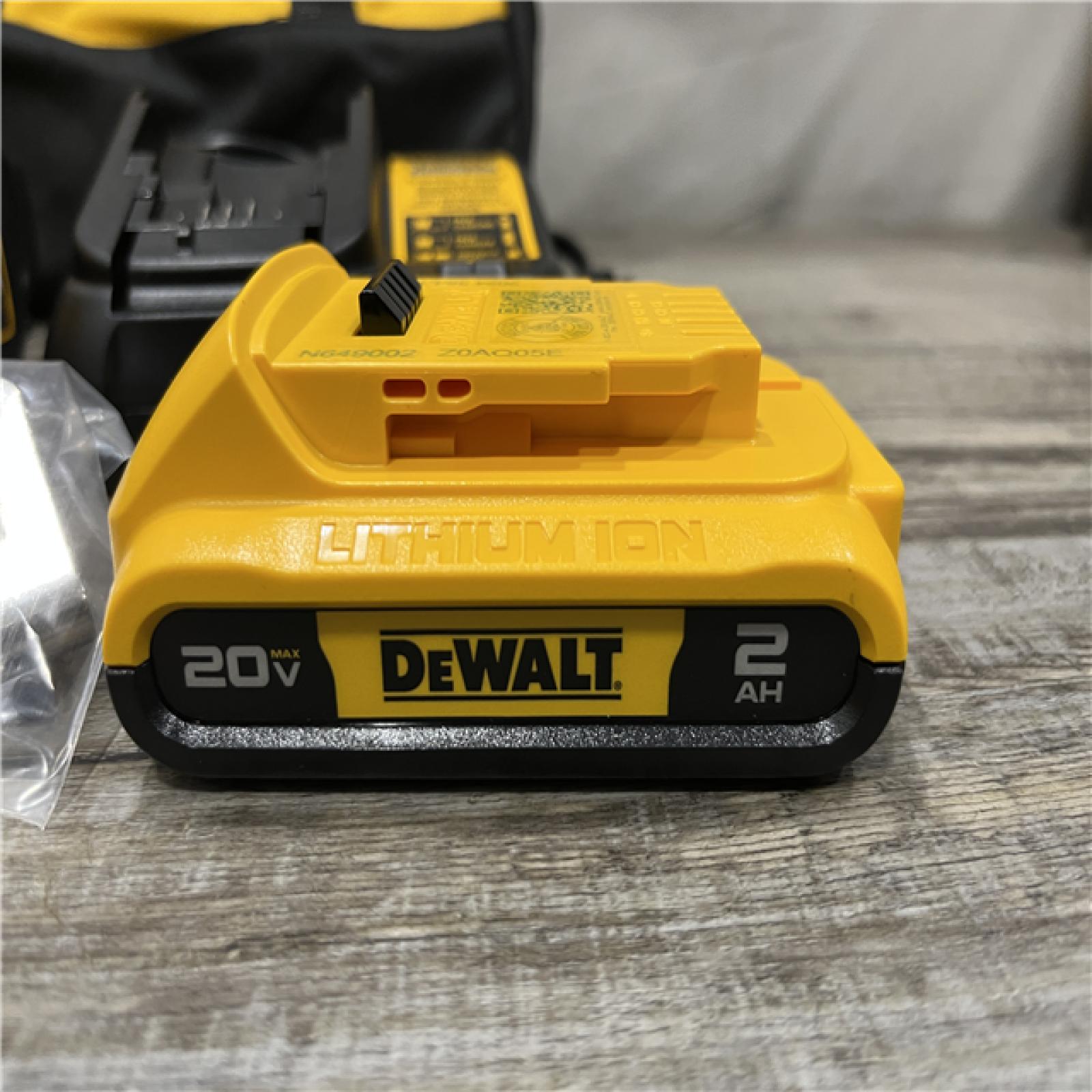 AS-IS DEWALT Atomic 20V Lithium-Ion Cordless Compact 1/2 in. Drill/Driver Kit