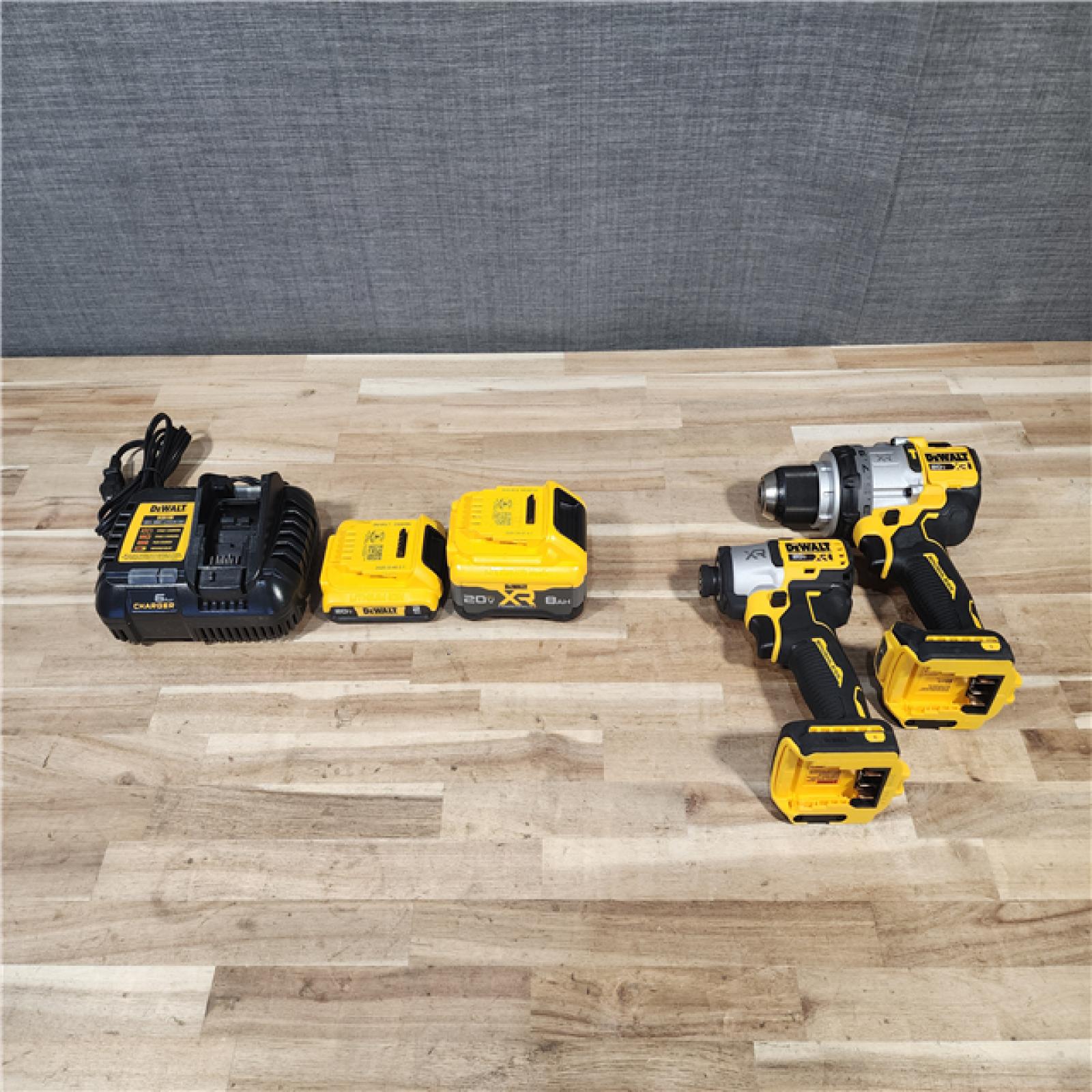 HOUSTON LOCATION - AS-IS DEWALT 2 TOOL COMBO KIT W/ (2) BATTERY & CHARGER